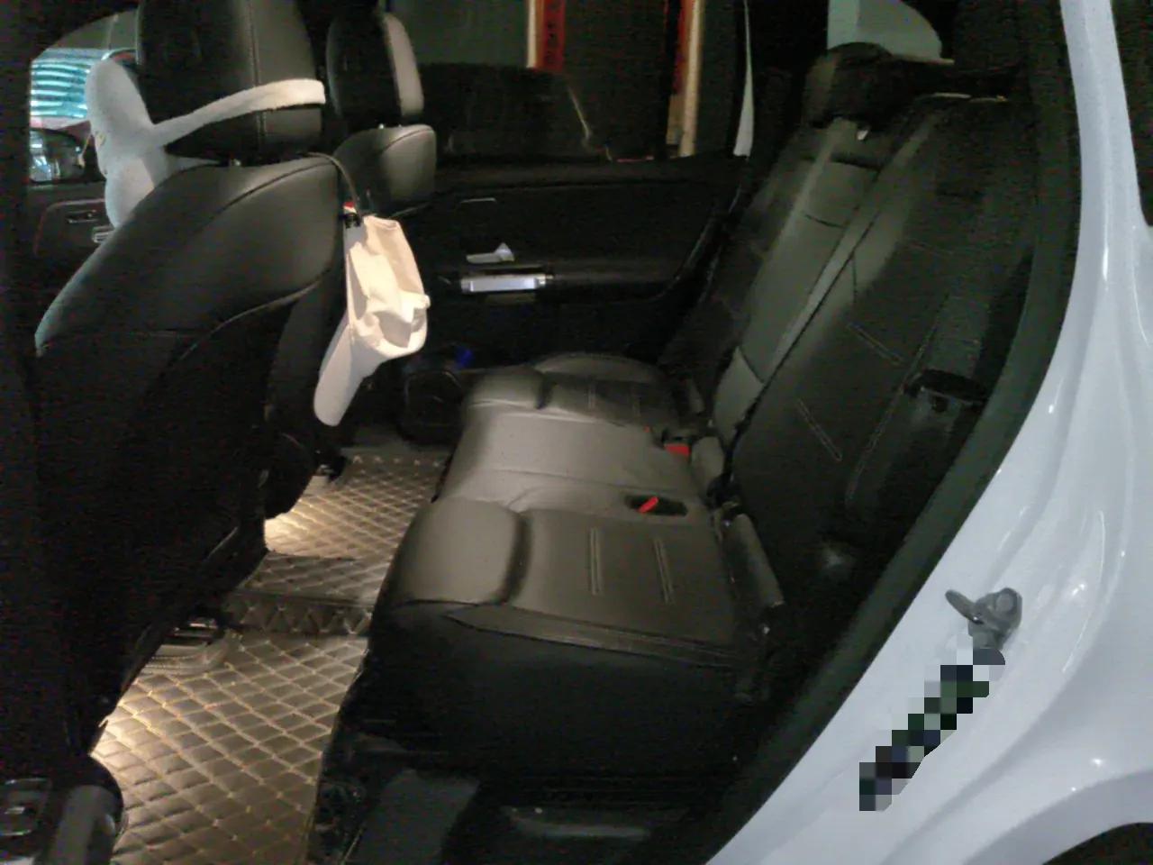 Mercedes-Benz EQB 2022 EQB 350 4MATIC First Edition Special Version — миниатюра 18