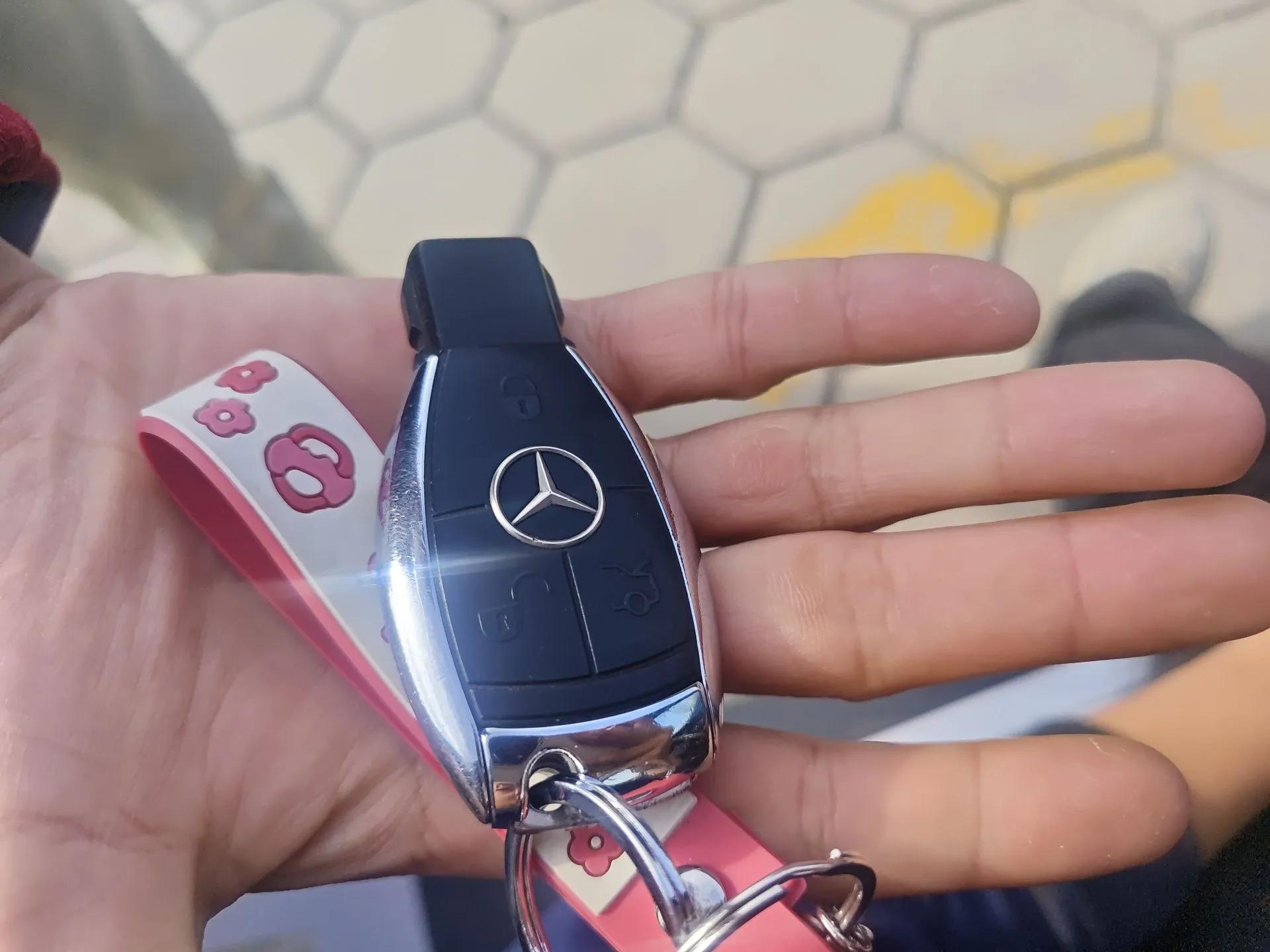 Mercedes-Benz SL-Class 2011 SL 300 Grand Edition — миниатюра 9
