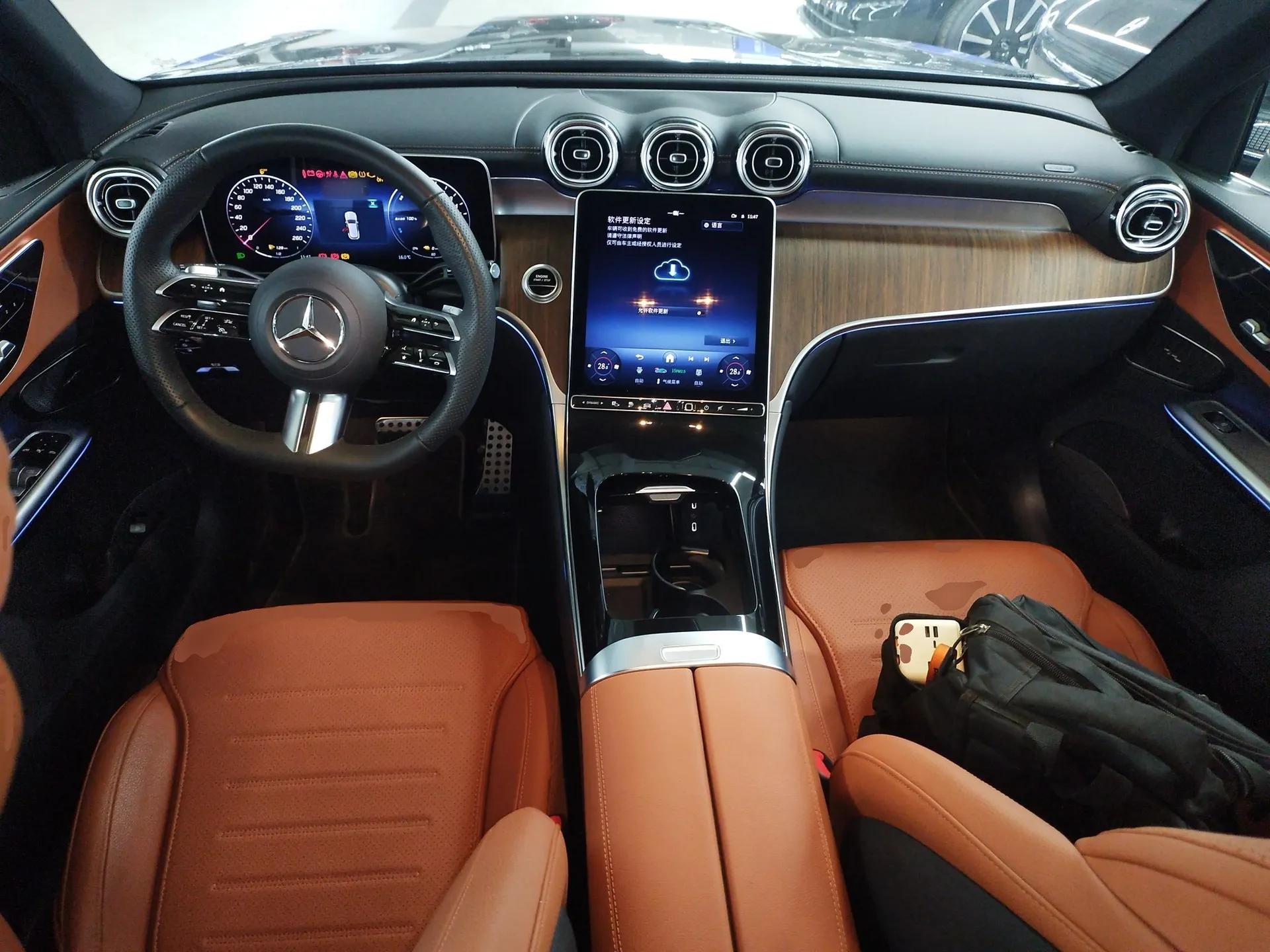 Mercedes-Benz GLC New Energy 2025 350 e L 4MATIC Collector's Edition — миниатюра 13