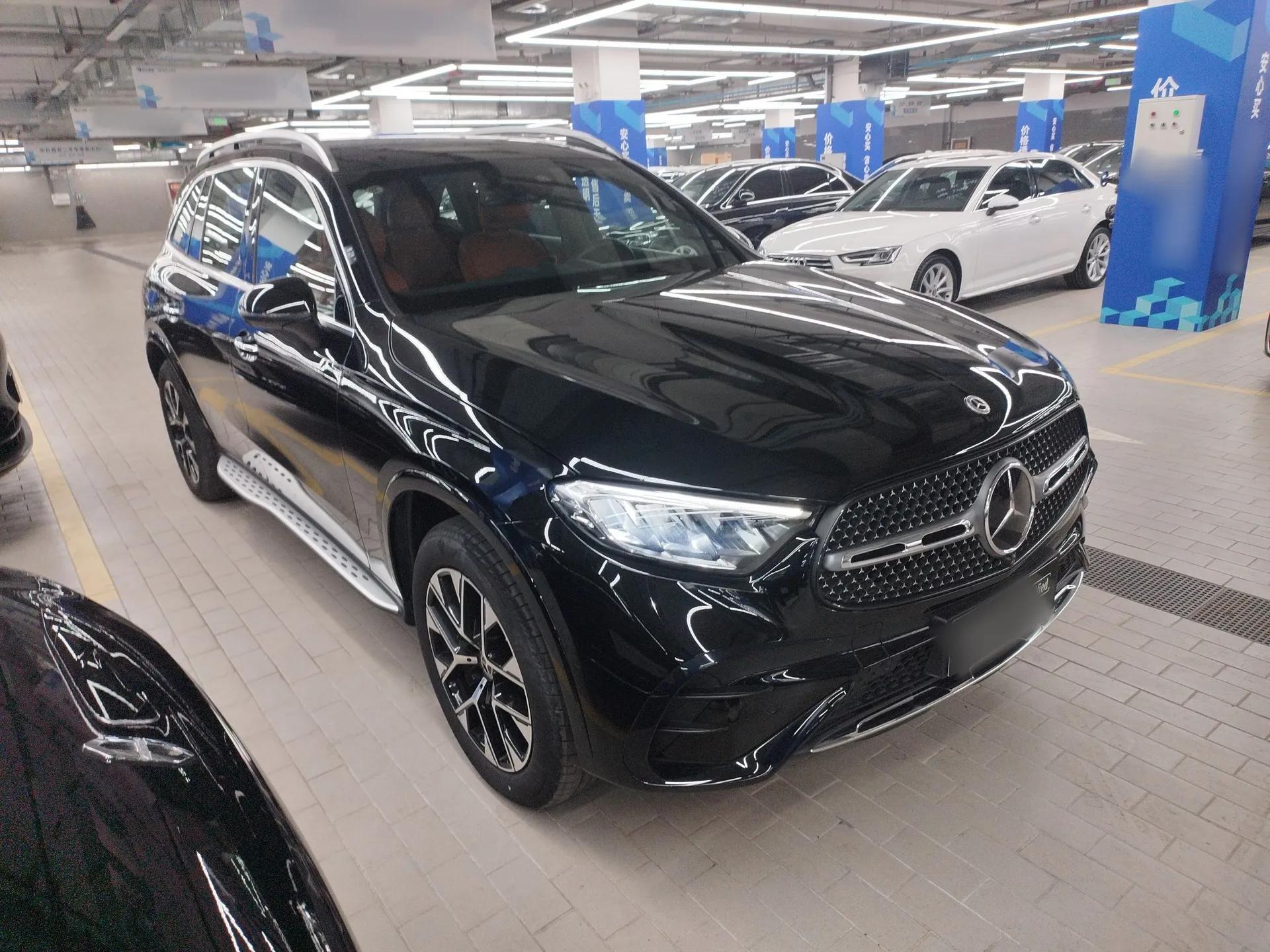 Mercedes-Benz GLC New Energy 2025 350 e L 4MATIC Collector's Edition — миниатюра 3