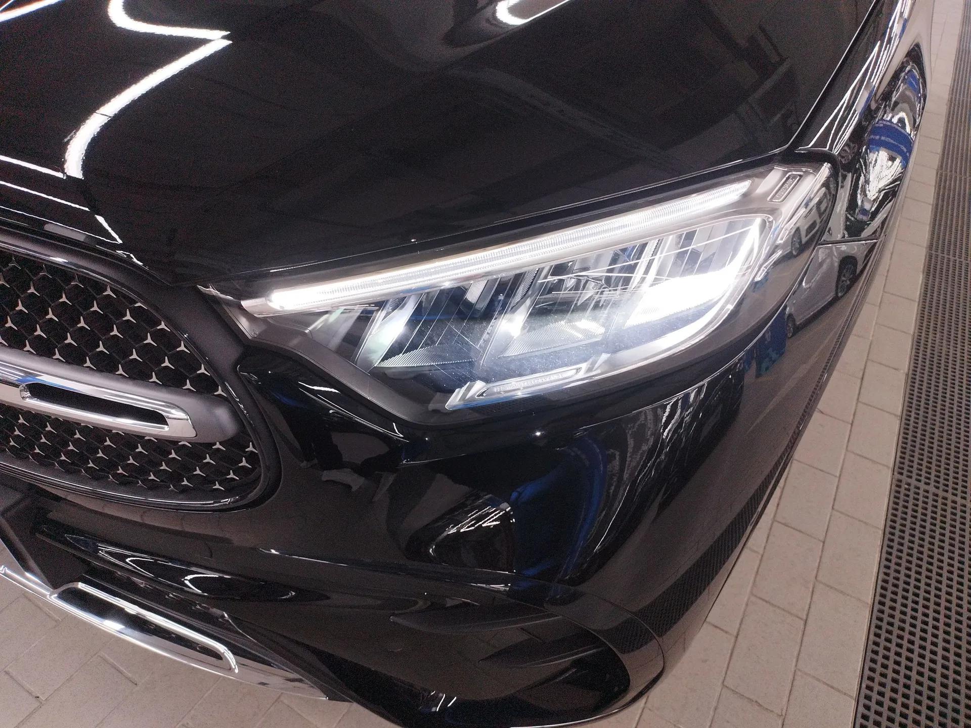 Mercedes-Benz GLC New Energy 2025 350 e L 4MATIC Collector's Edition — миниатюра 9