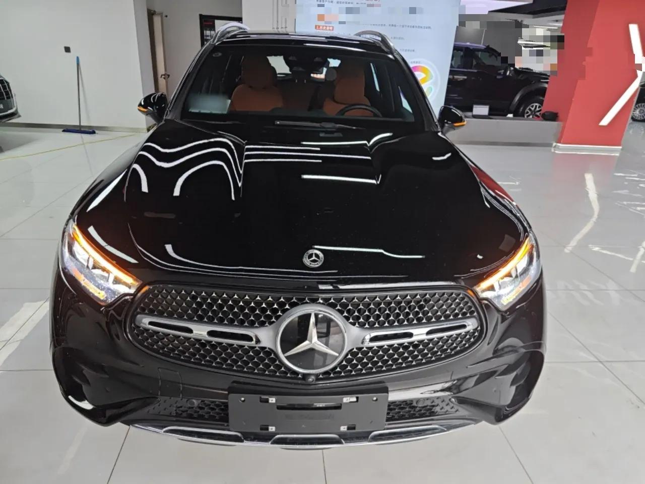 Mercedes-Benz GLC New Energy 2025 350 e L 4MATIC Collector's Edition — миниатюра 2