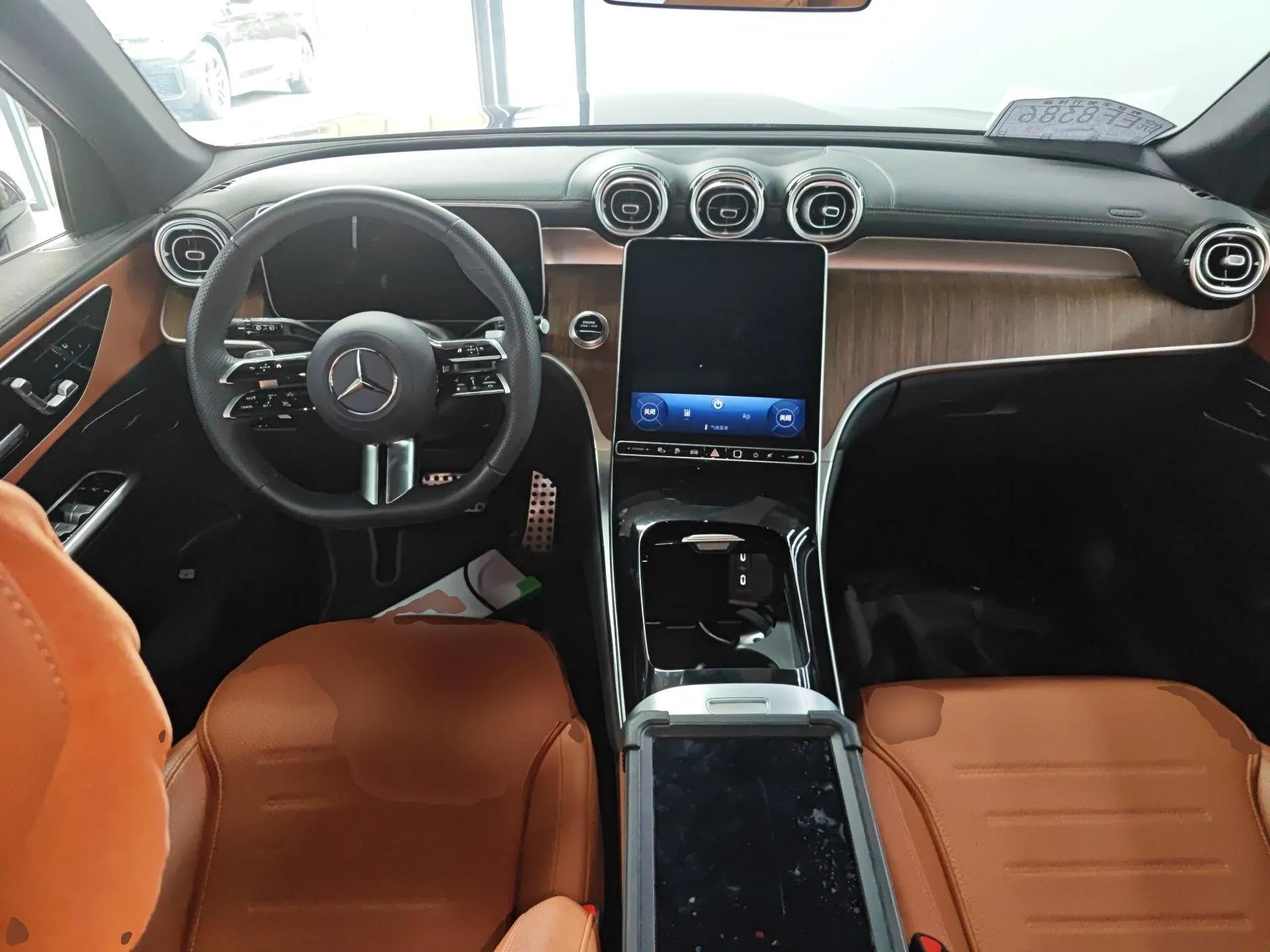 Mercedes-Benz GLC New Energy 2025 350 e L 4MATIC Collector's Edition — миниатюра 12