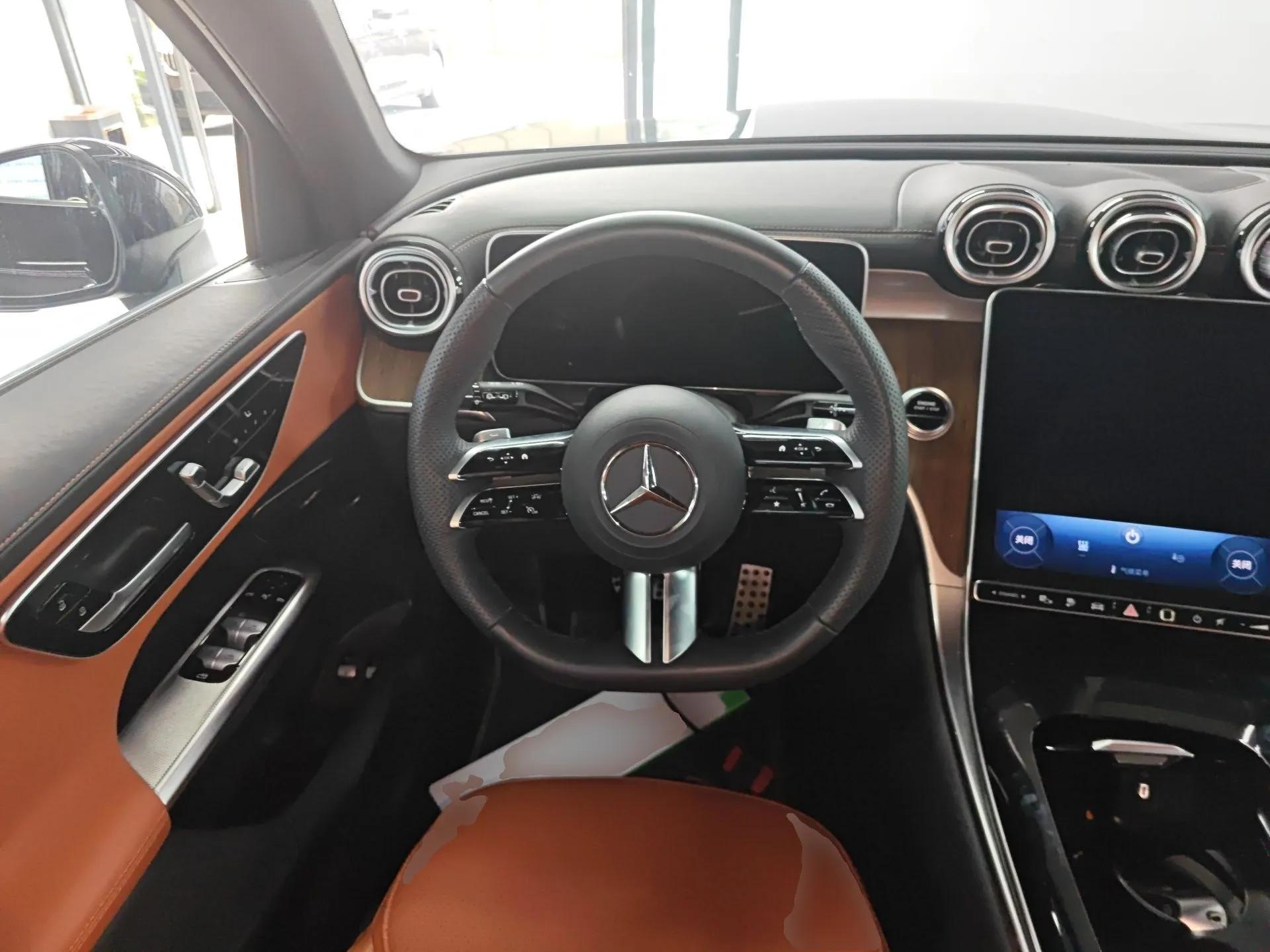 Mercedes-Benz GLC New Energy 2025 350 e L 4MATIC Collector's Edition — миниатюра 13