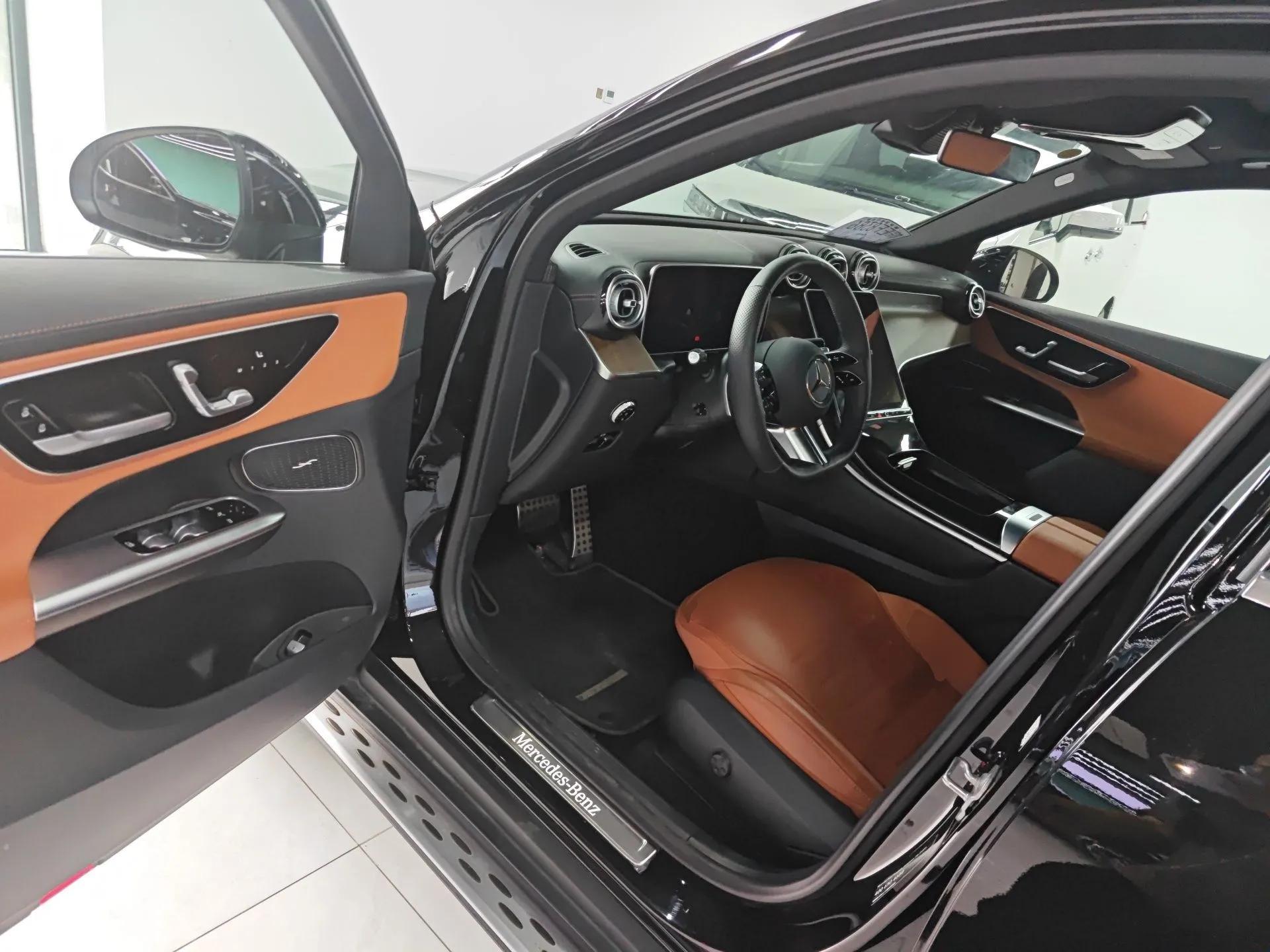 Mercedes-Benz GLC New Energy 2025 350 e L 4MATIC Collector's Edition — миниатюра 18