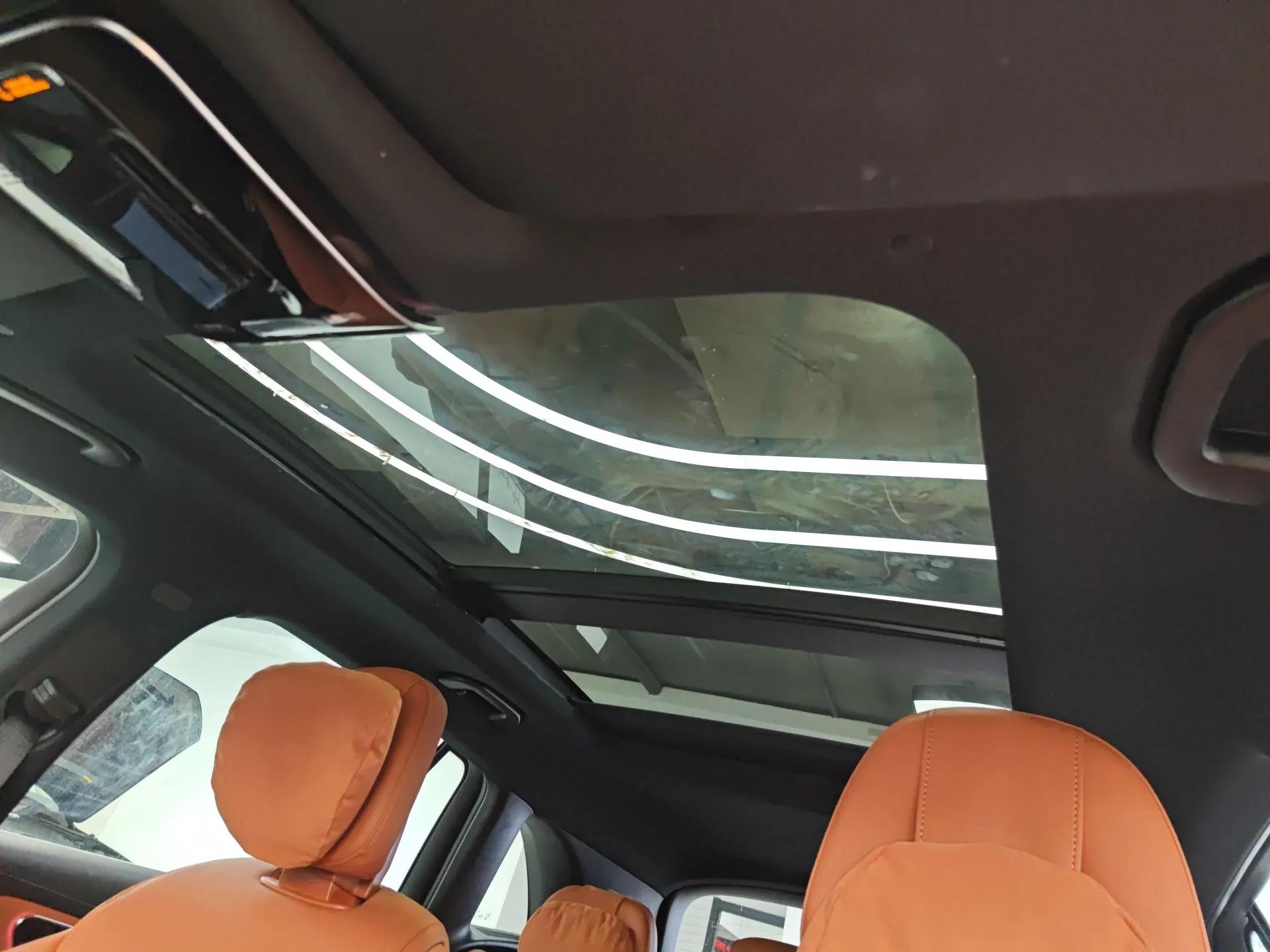 Mercedes-Benz GLC New Energy 2025 350 e L 4MATIC Collector's Edition — миниатюра 20