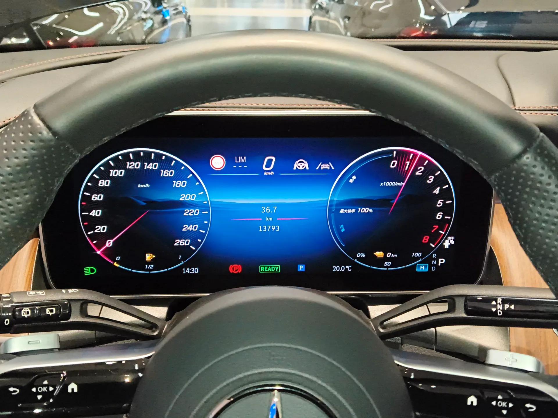 Mercedes-Benz GLC New Energy 2025 350 e L 4MATIC Collector's Edition — миниатюра 15