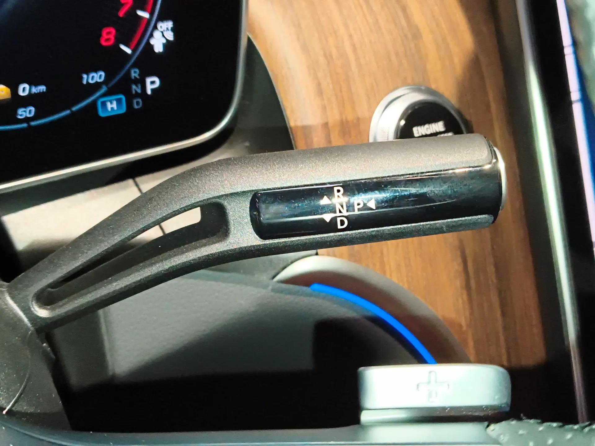 Mercedes-Benz GLC New Energy 2025 350 e L 4MATIC Collector's Edition — миниатюра 17