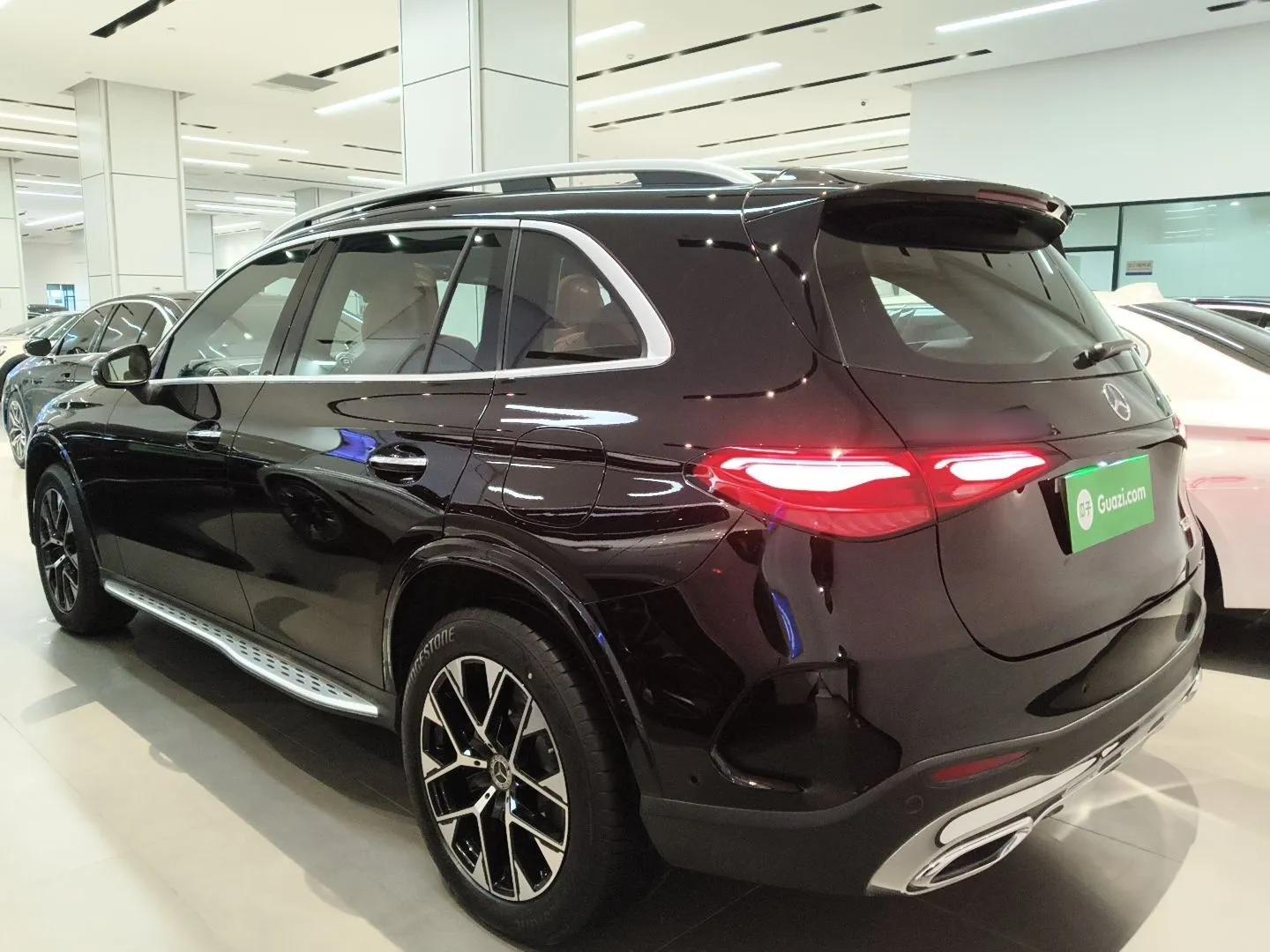 Mercedes-Benz GLC New Energy 2025 350 e L 4MATIC Collector's Edition — миниатюра 4