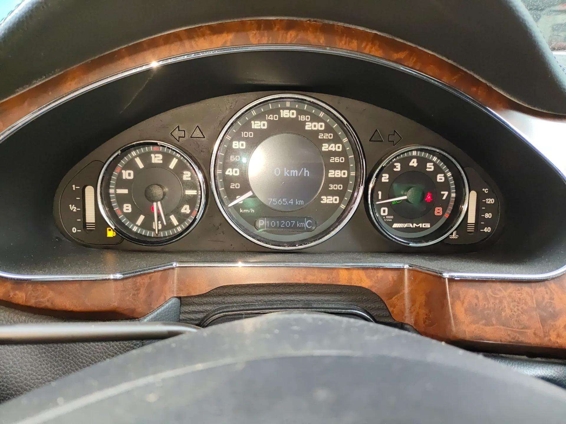 Mercedes-Benz CLS AMG 2008 AMG CLS 63 — миниатюра 12