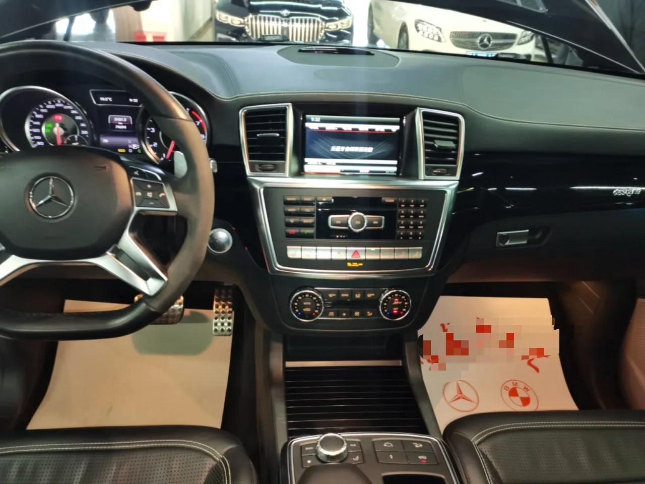 Mercedes-Benz GL-Class AMG 2014 AMG GL 63 — миниатюра 16