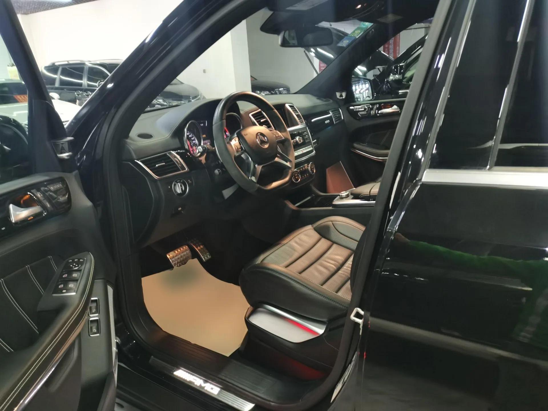 Mercedes-Benz GL-Class AMG 2014 AMG GL 63 — миниатюра 18