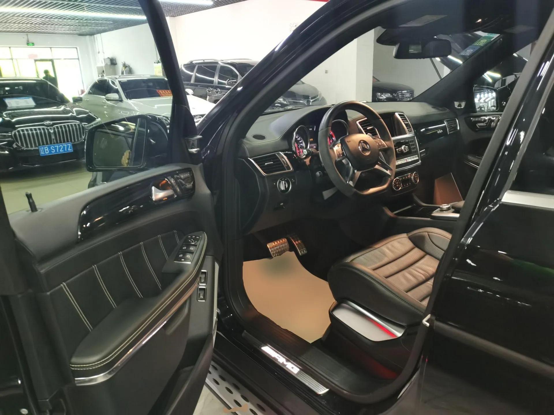 Mercedes-Benz GL-Class AMG 2014 AMG GL 63 — миниатюра 19