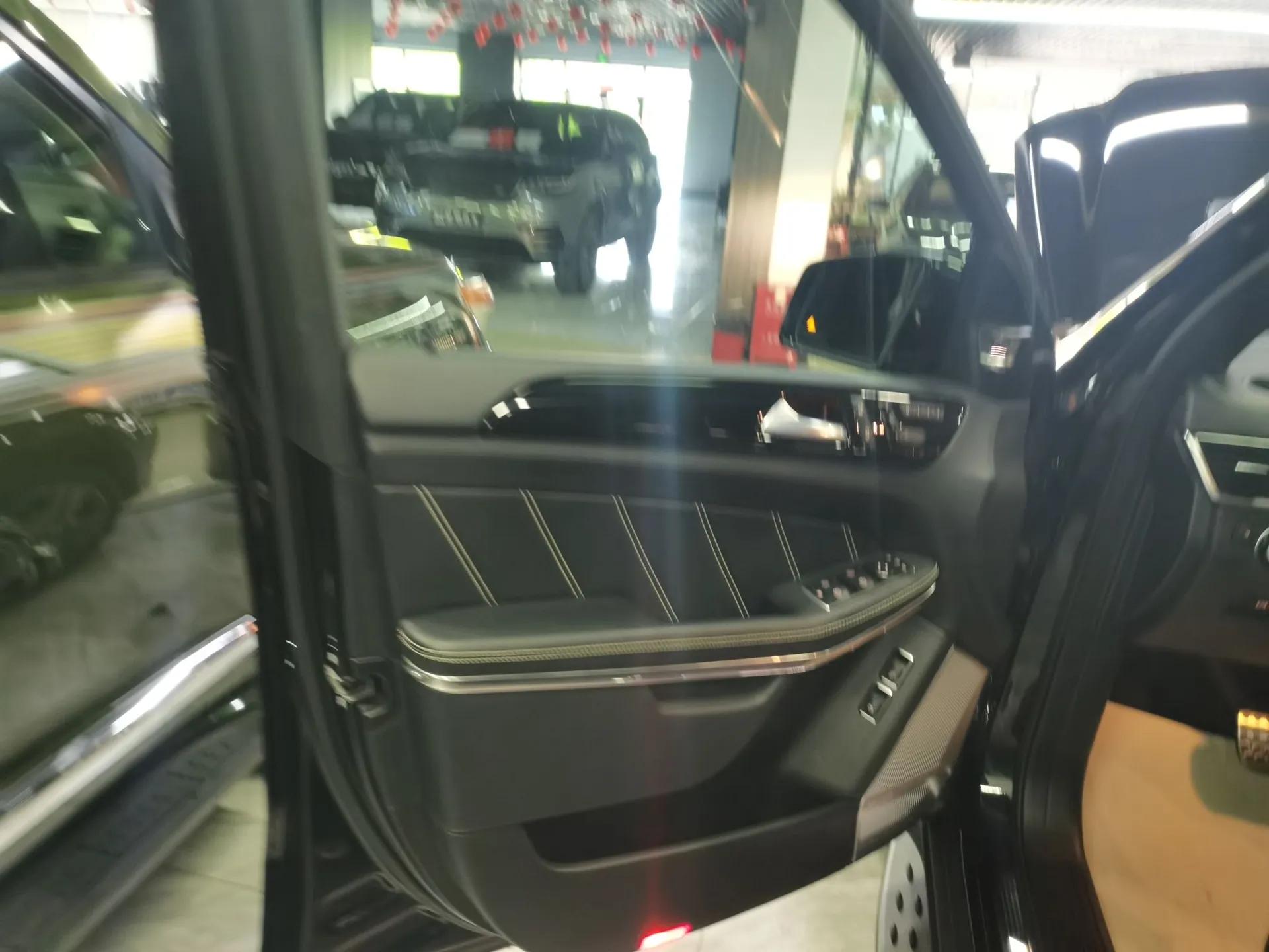 Mercedes-Benz GL-Class AMG 2014 AMG GL 63 — миниатюра 26