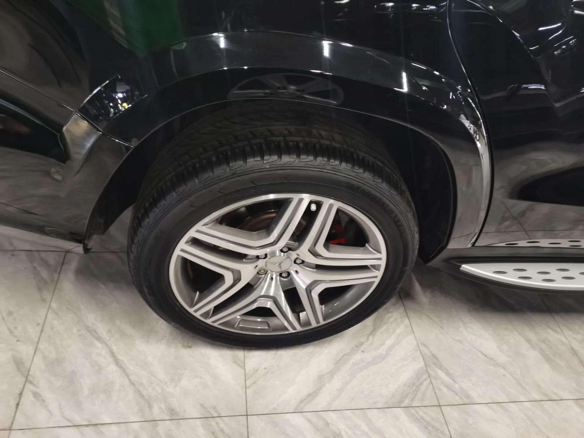 Mercedes-Benz GL-Class AMG 2014 AMG GL 63 — миниатюра 10