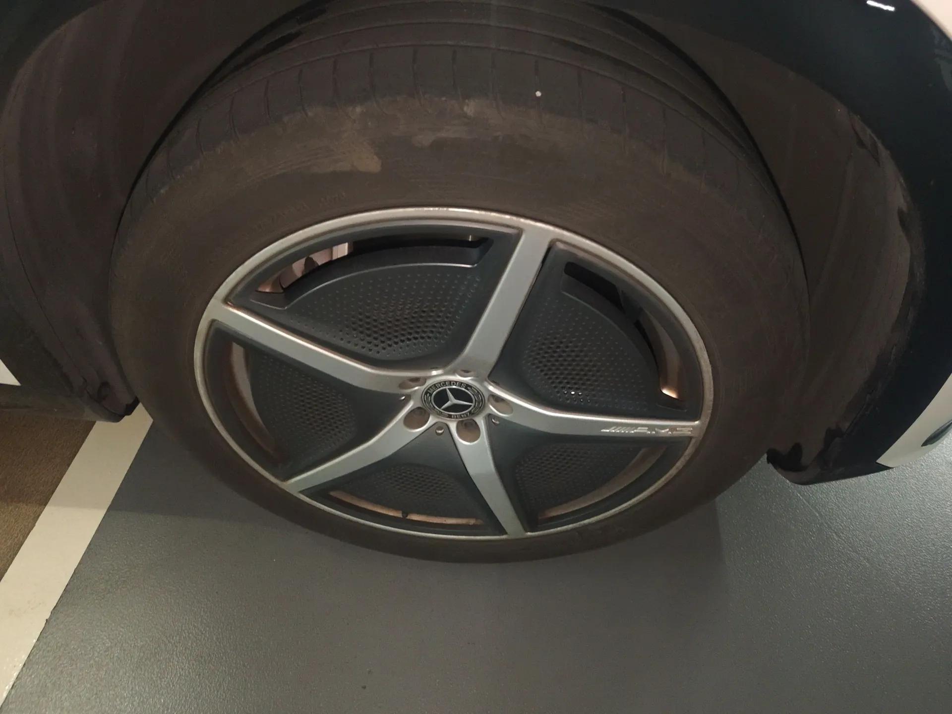 Mercedes-Benz EQS SUV 2023 450 4MATIC Pioneer Edition — миниатюра 8