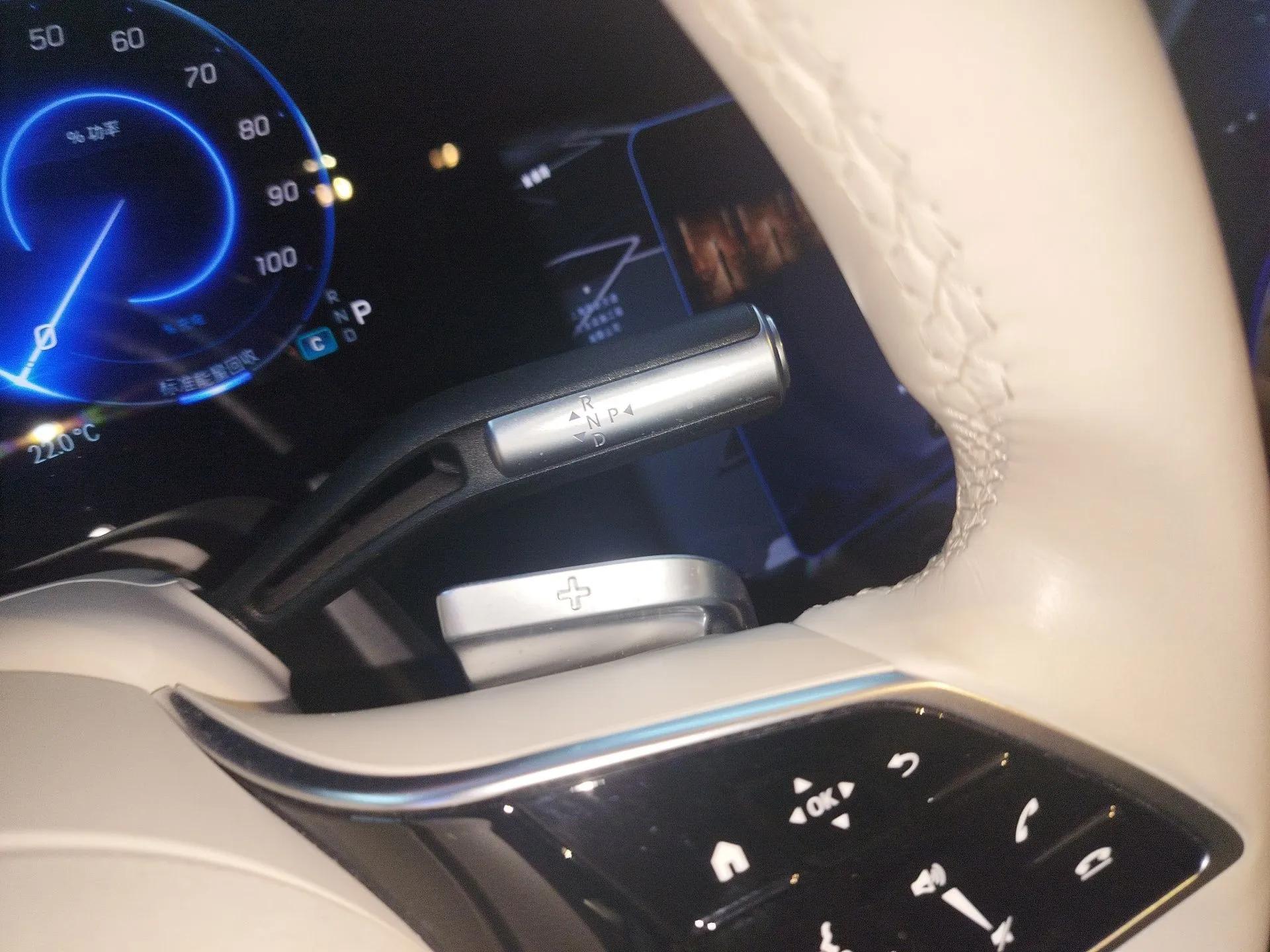 Mercedes-Benz EQS SUV 2023 450 4MATIC Pioneer Edition — миниатюра 17