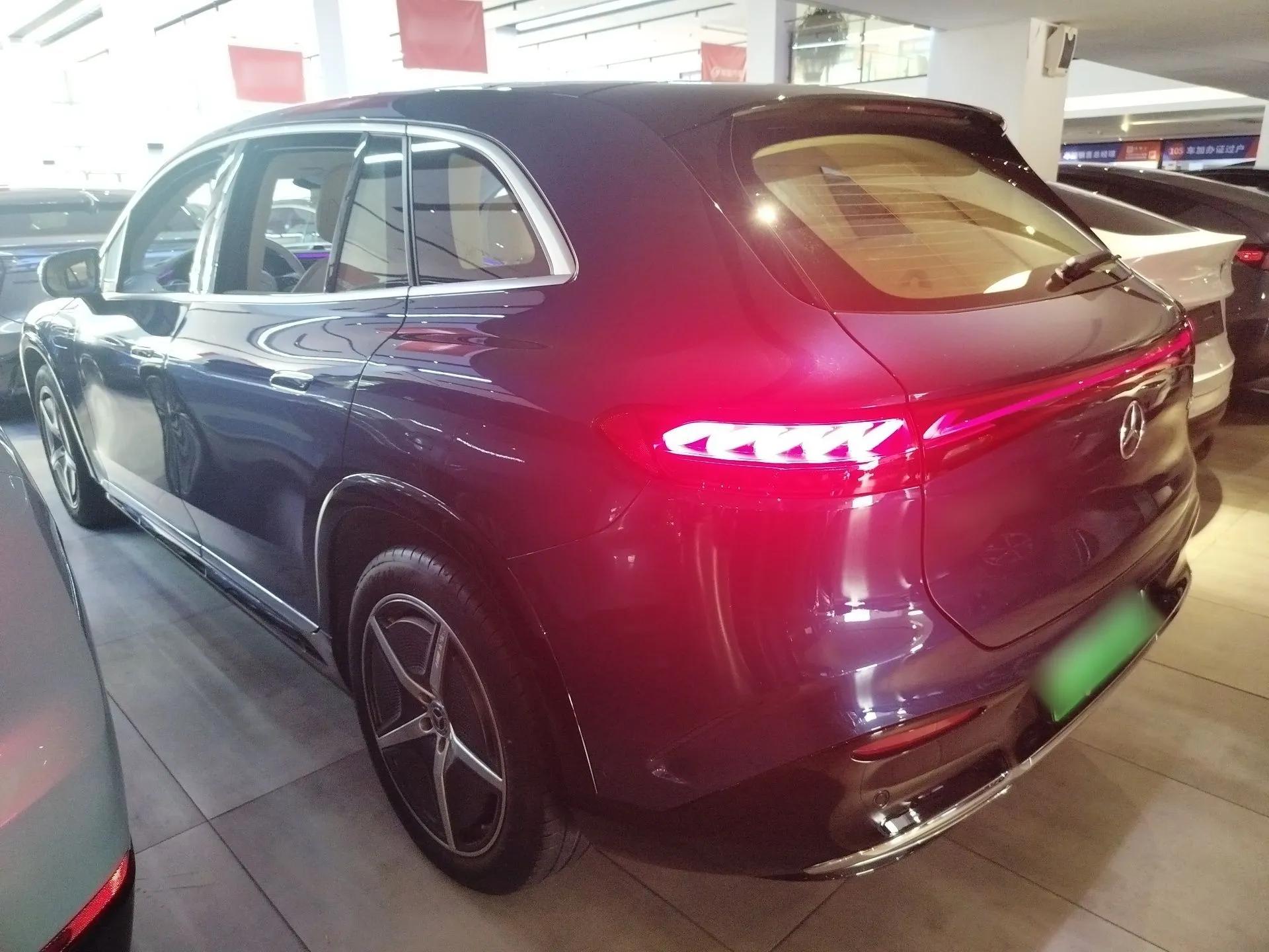 Mercedes-Benz EQS SUV 2023 450 4MATIC Pioneer Edition — миниатюра 4