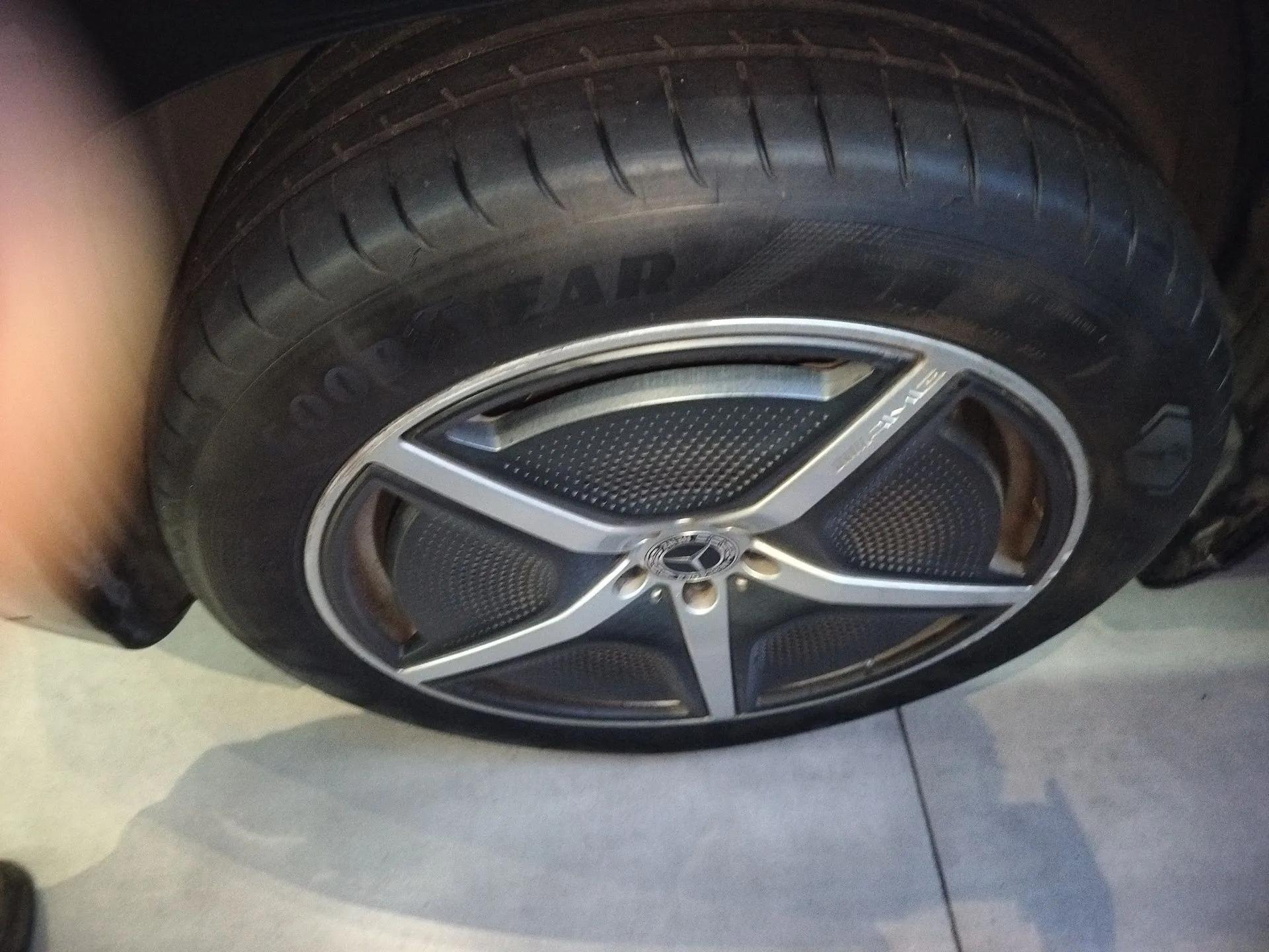 Mercedes-Benz EQS SUV 2023 450 4MATIC Pioneer Edition — миниатюра 8