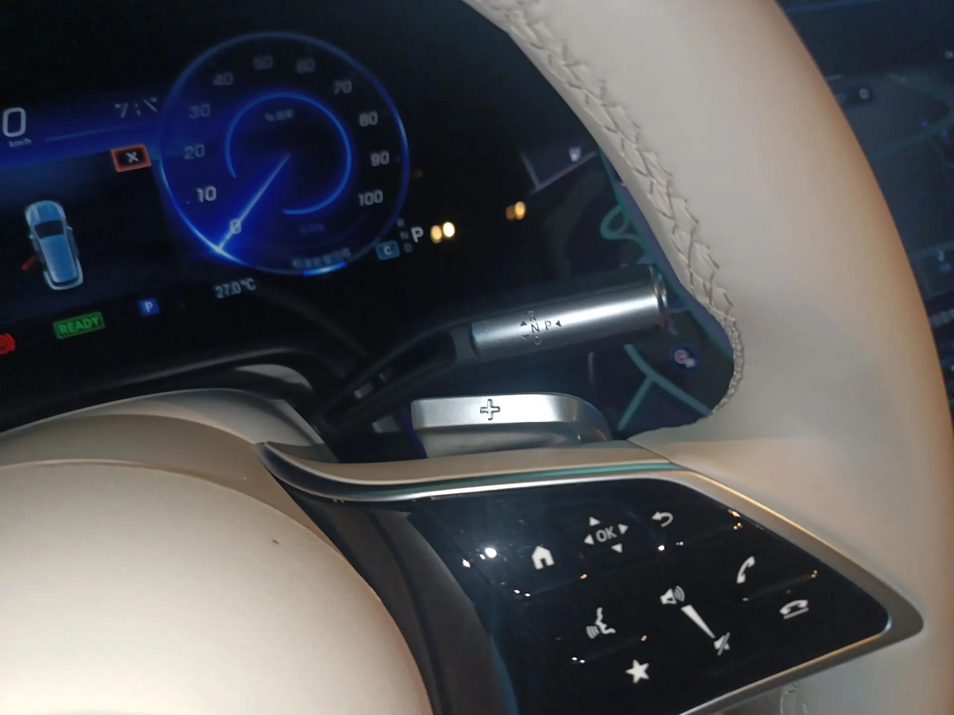 Mercedes-Benz EQS SUV 2023 450 4MATIC Pioneer Edition — миниатюра 17