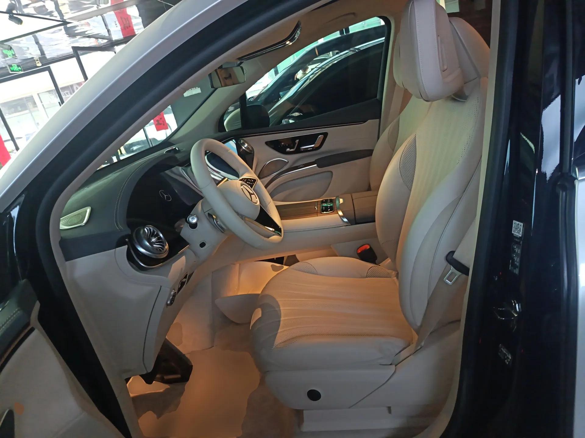 Mercedes-Benz EQS SUV 2023 450 4MATIC Pioneer Edition — миниатюра 18