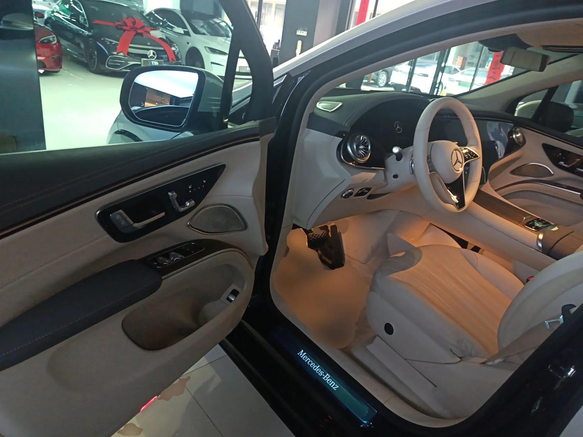 Mercedes-Benz EQS SUV 2023 450 4MATIC Pioneer Edition — миниатюра 19