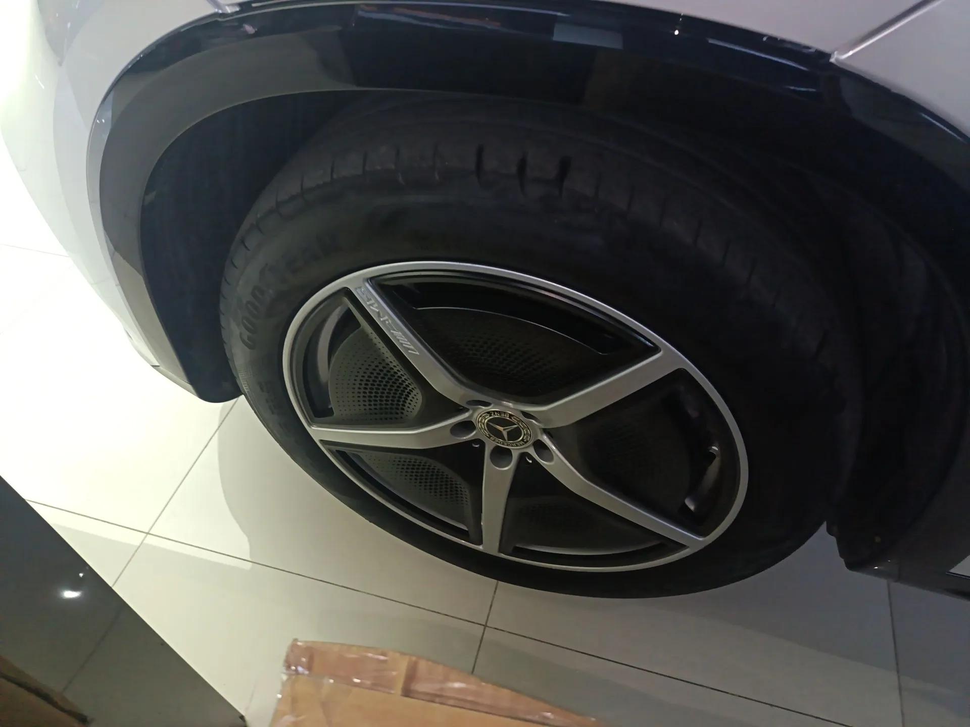 Mercedes-Benz EQS SUV 2023 450 4MATIC Pioneer Edition — миниатюра 8