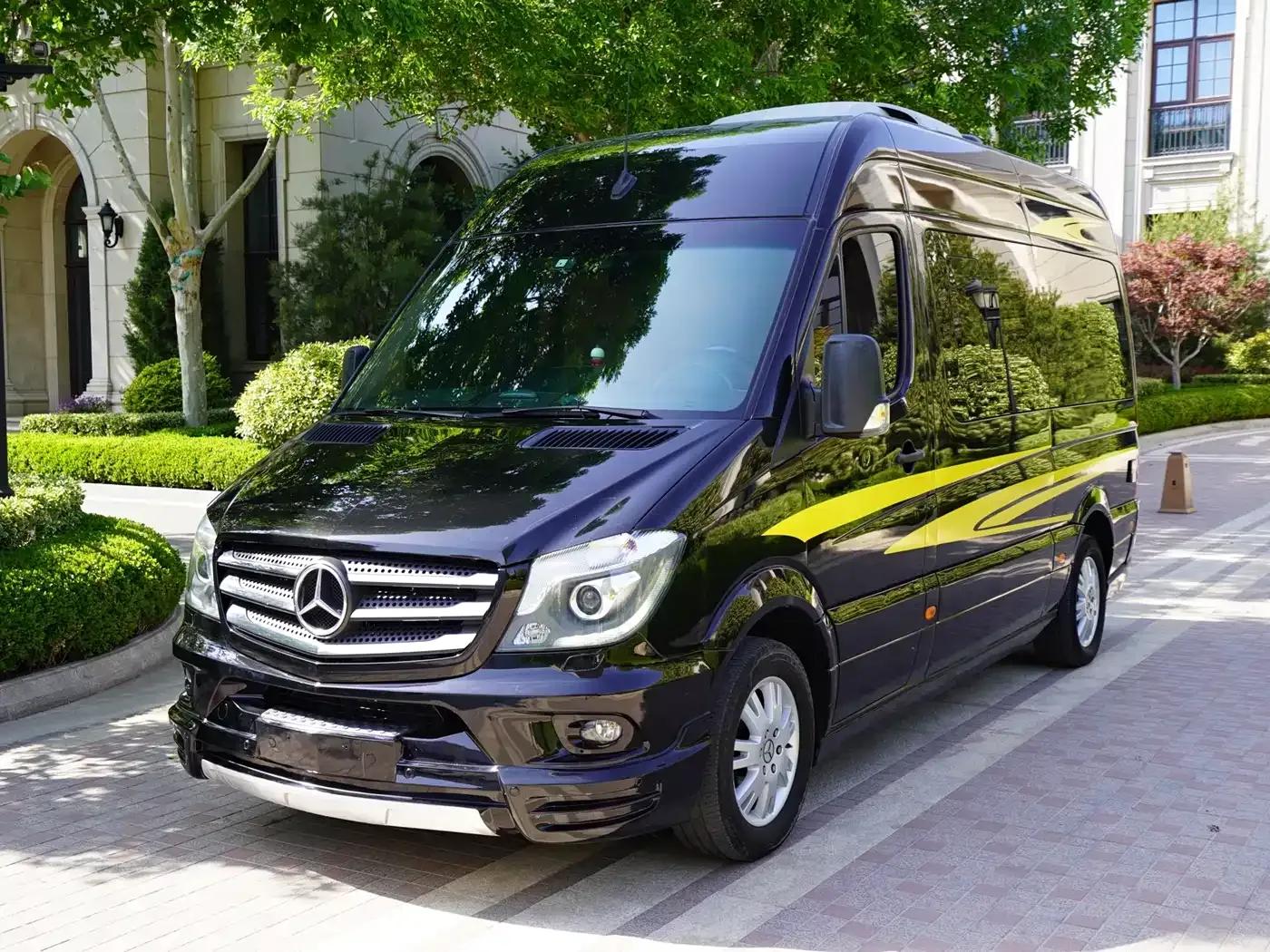 2017 Sprinter 3.5L Luxury Custom Edition — миниатюра 2