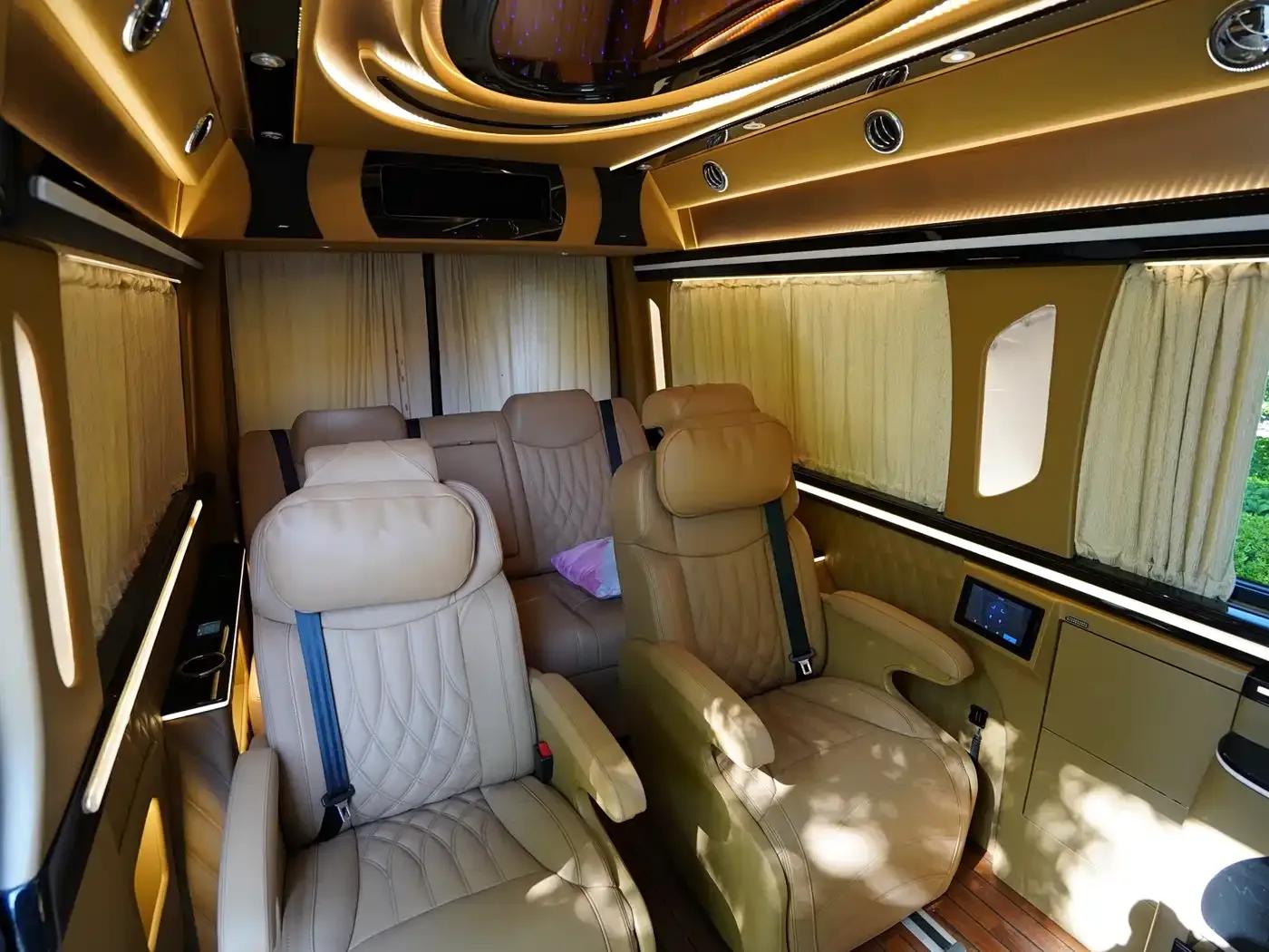 2017 Sprinter 3.5L Luxury Custom Edition — миниатюра 15