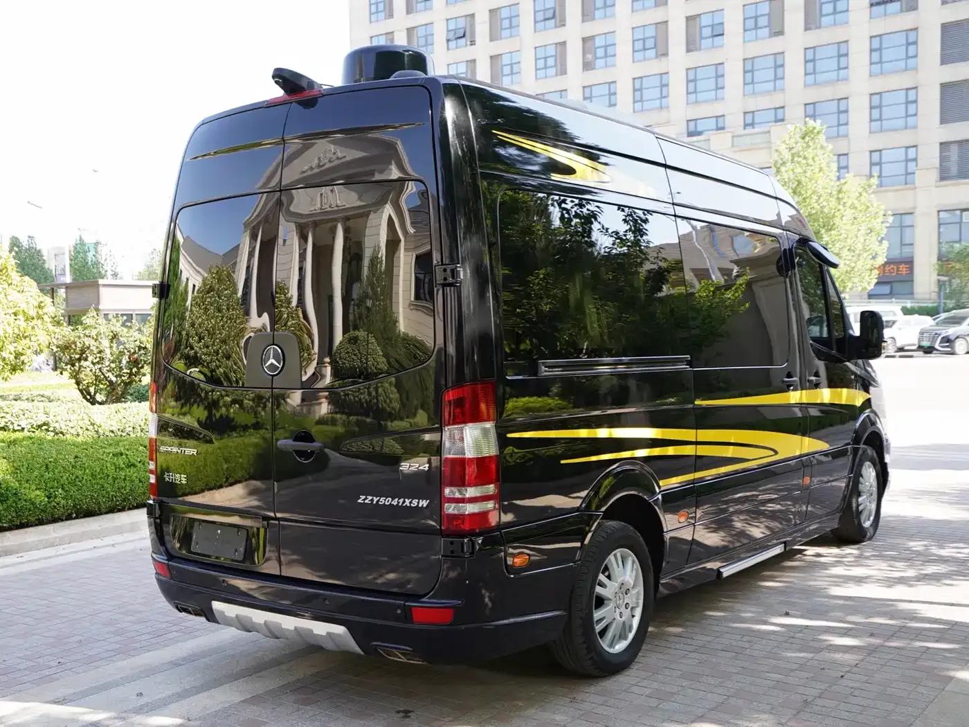 2017 Sprinter 3.5L Luxury Custom Edition — миниатюра 26