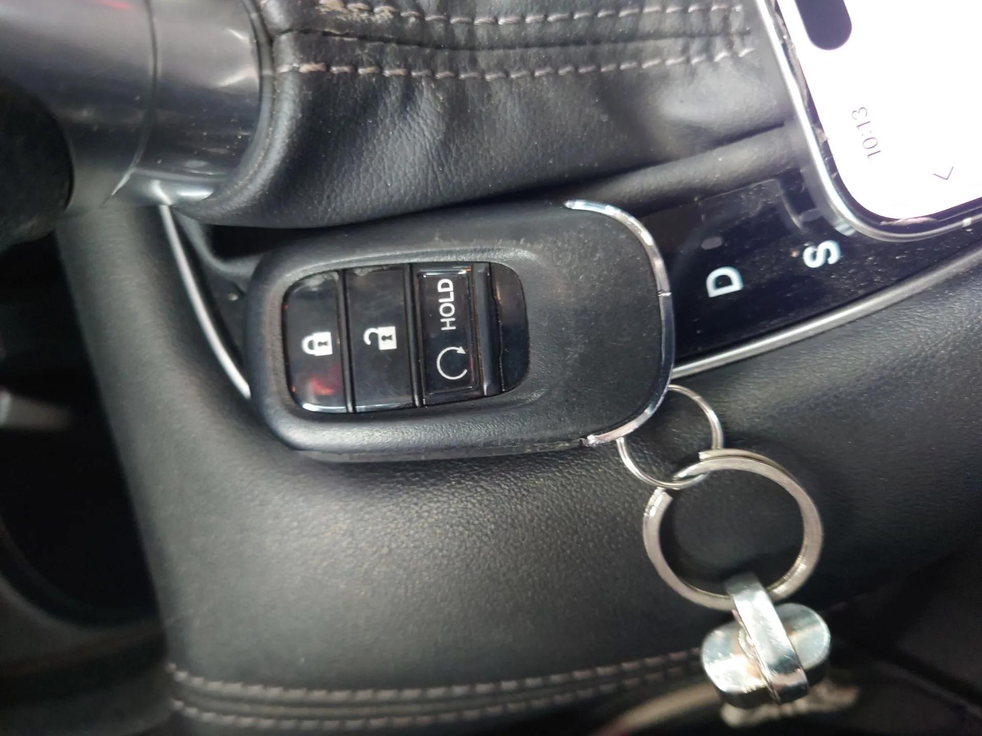 Honda ZR-V 2022 1.5T CVT Luxury Edition — миниатюра 12