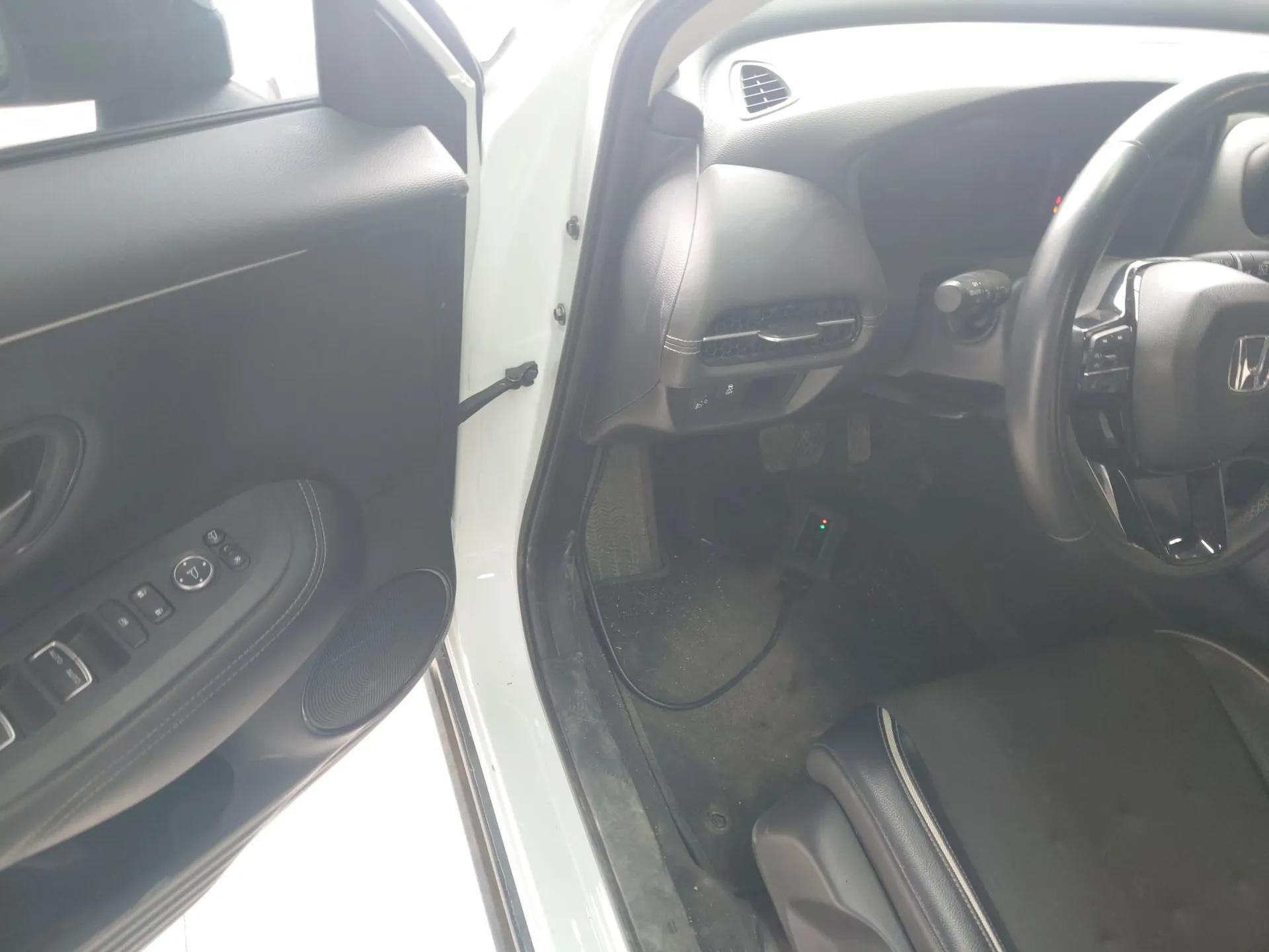 Honda ZR-V 2022 1.5T CVT Luxury Edition — миниатюра 19