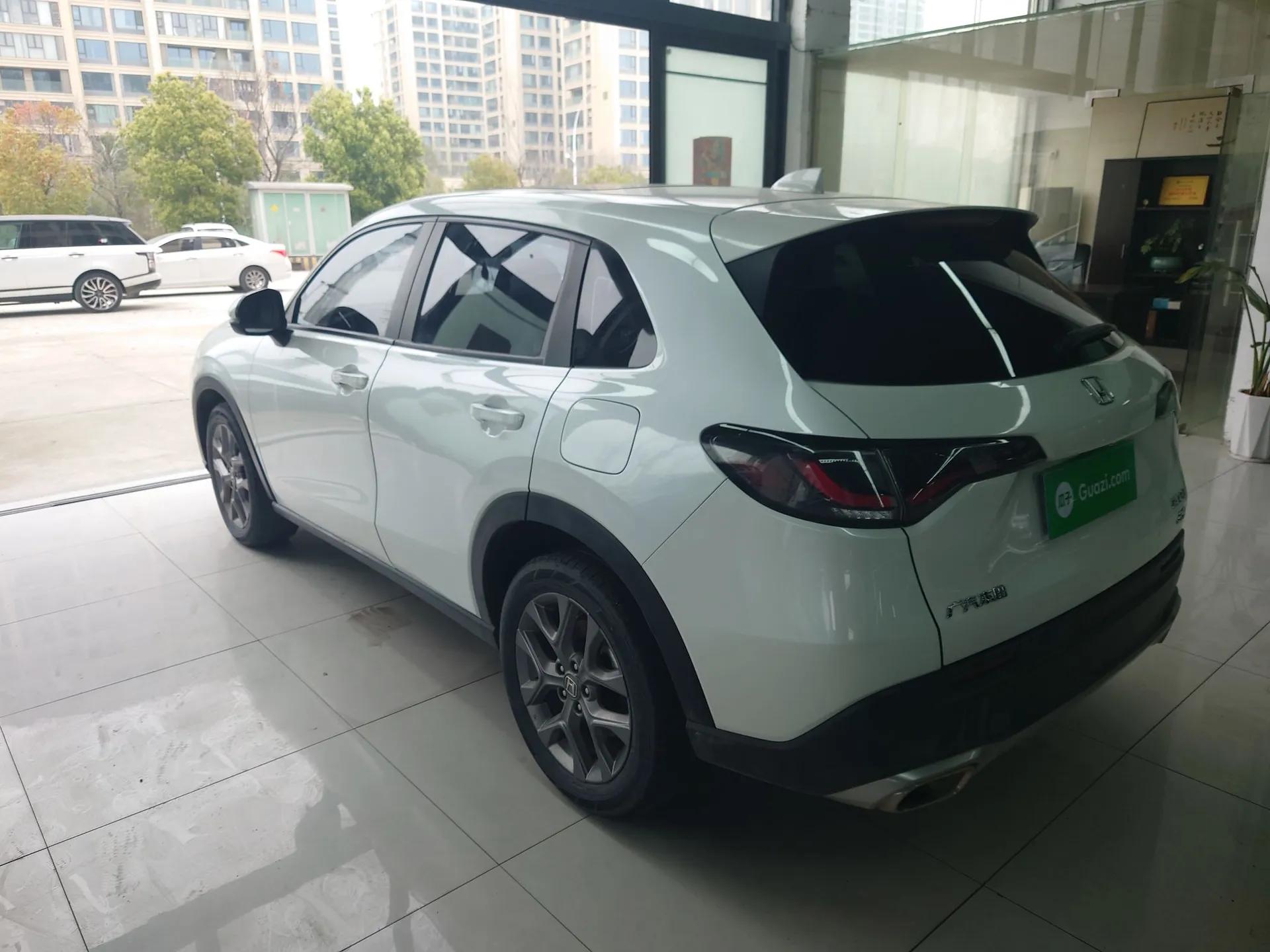 Honda ZR-V 2022 1.5T CVT Luxury Edition — миниатюра 4