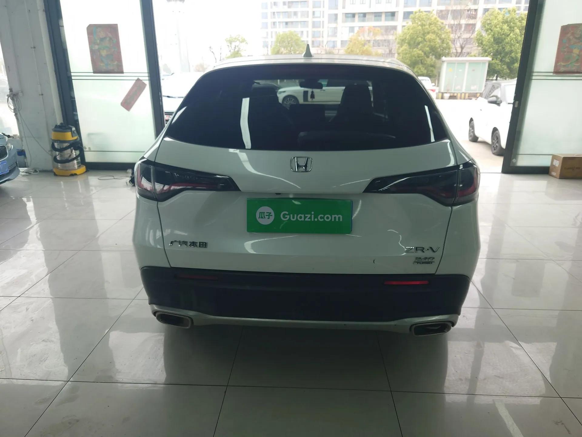 Honda ZR-V 2022 1.5T CVT Luxury Edition — миниатюра 5