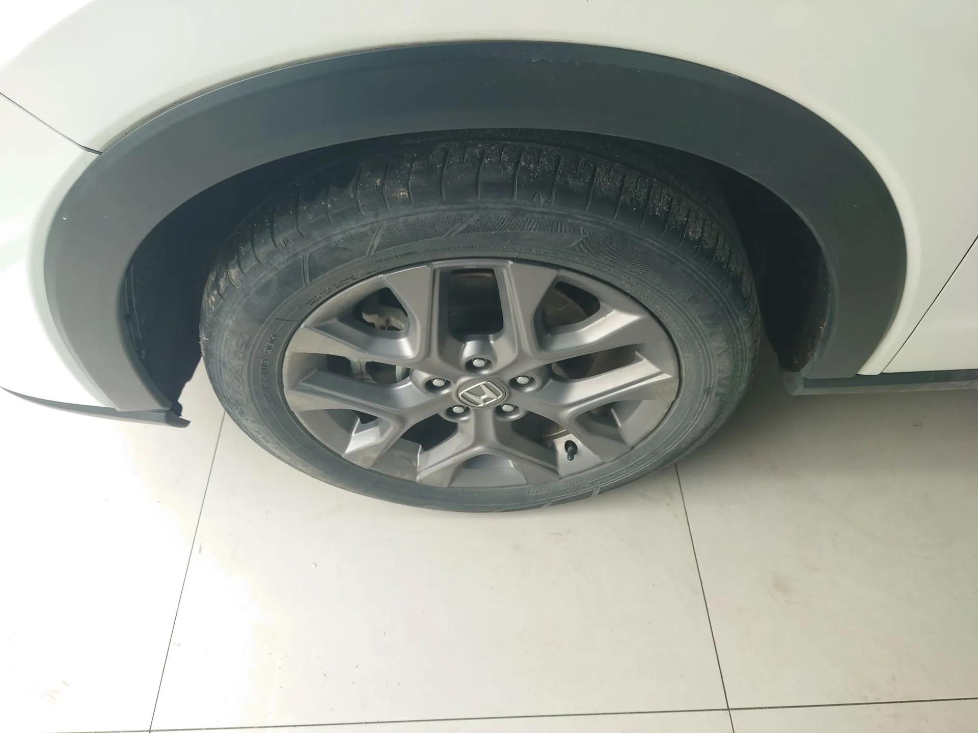 Honda ZR-V 2022 1.5T CVT Luxury Edition — миниатюра 8