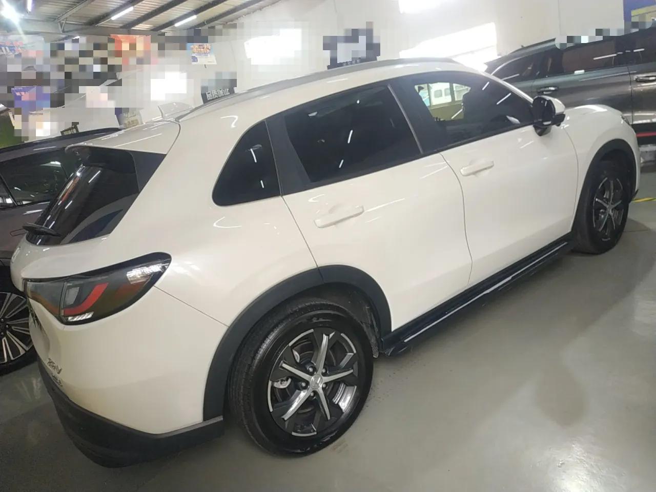 Honda ZR-V 2022 1.5T CVT Elite Edition — миниатюра 6