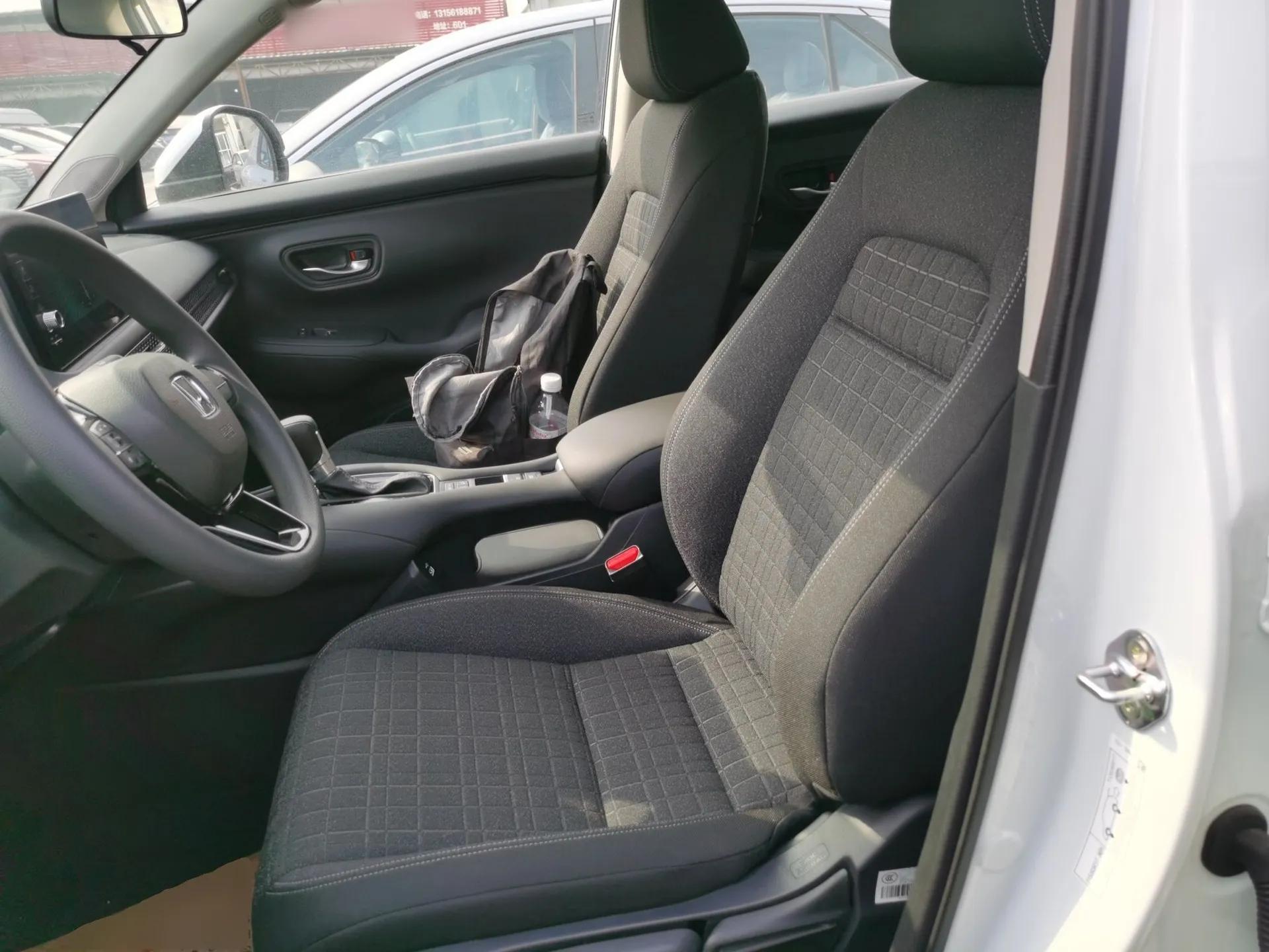Honda ZR-V 2023 1.5T CVT Tech Edition — миниатюра 17