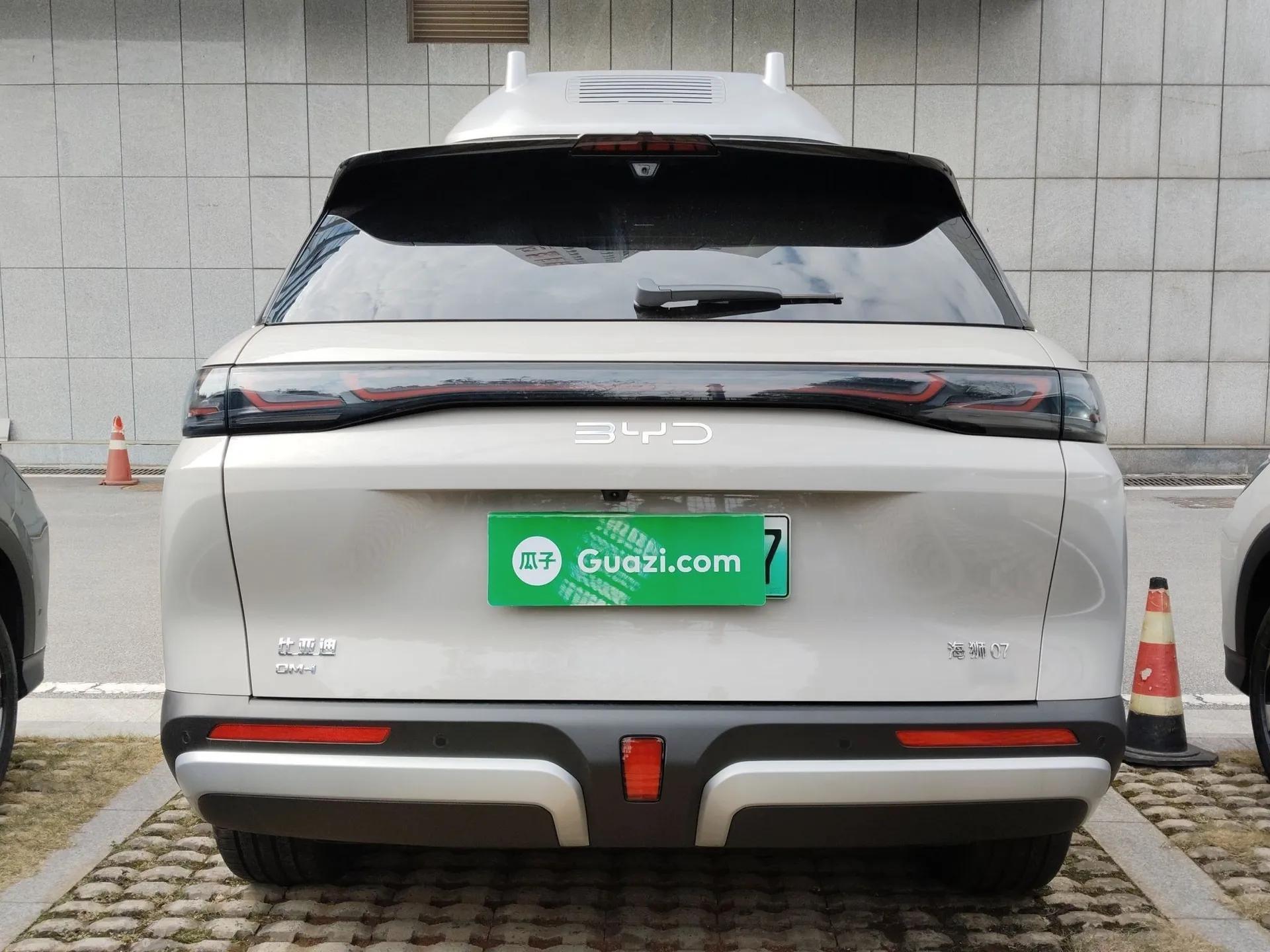 BYD Sealion 07 DM-i 2025 150 Flagship+ Edition — миниатюра 6