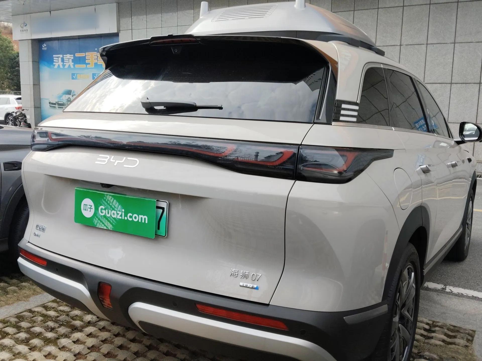 BYD Sealion 07 DM-i 2025 150 Flagship+ Edition — миниатюра 8
