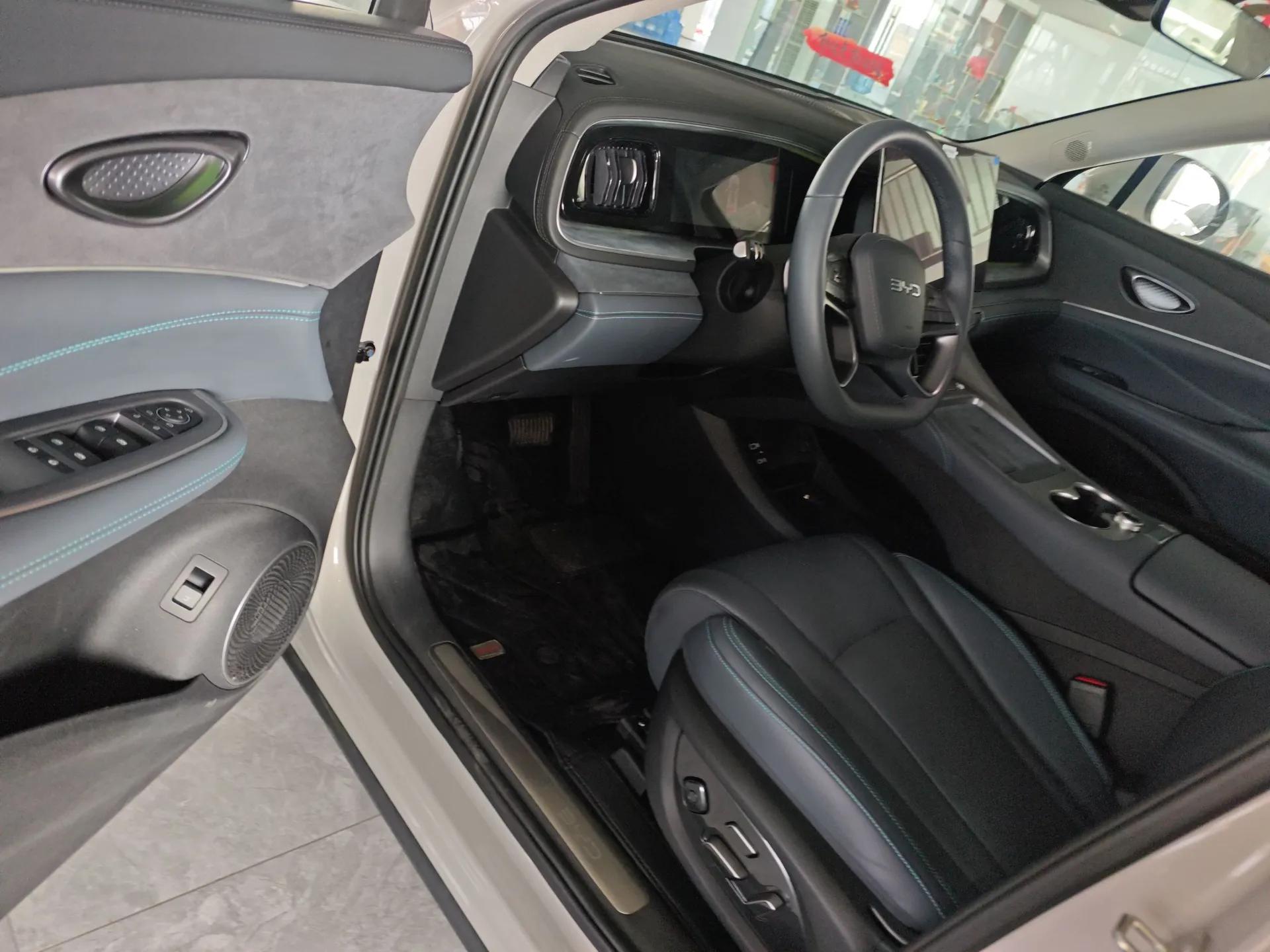 BYD Sealion 07 DM-i 2025 150 Flagship+ Edition — миниатюра 19