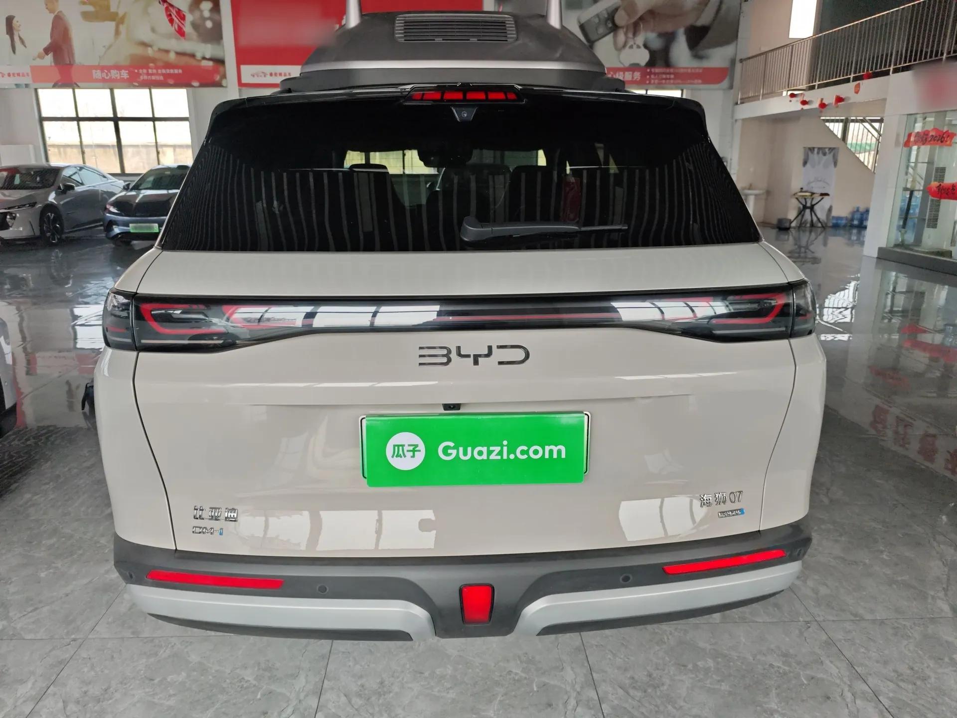 BYD Sealion 07 DM-i 2025 150 Flagship+ Edition — миниатюра 5