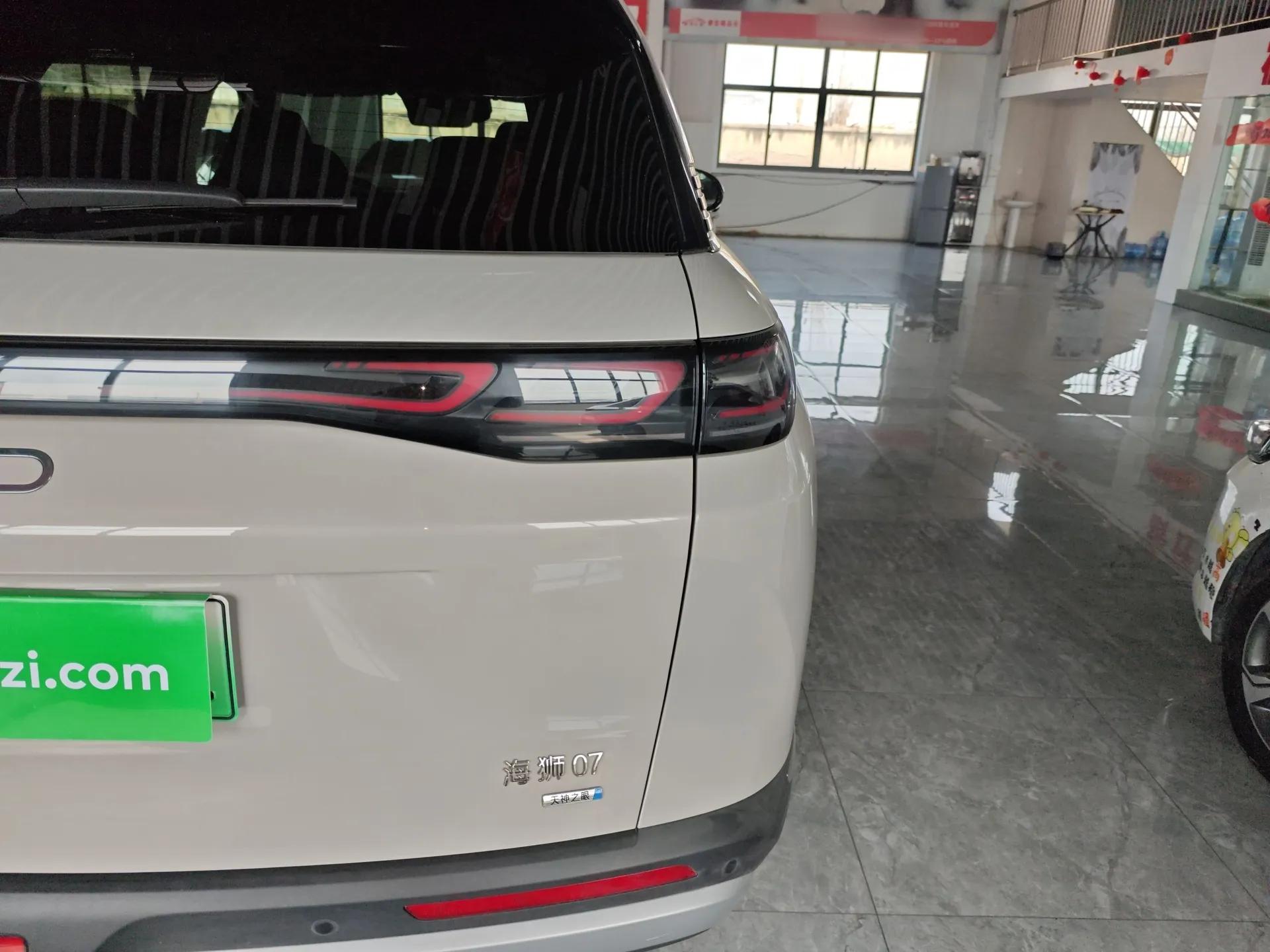 BYD Sealion 07 DM-i 2025 150 Flagship+ Edition — миниатюра 7