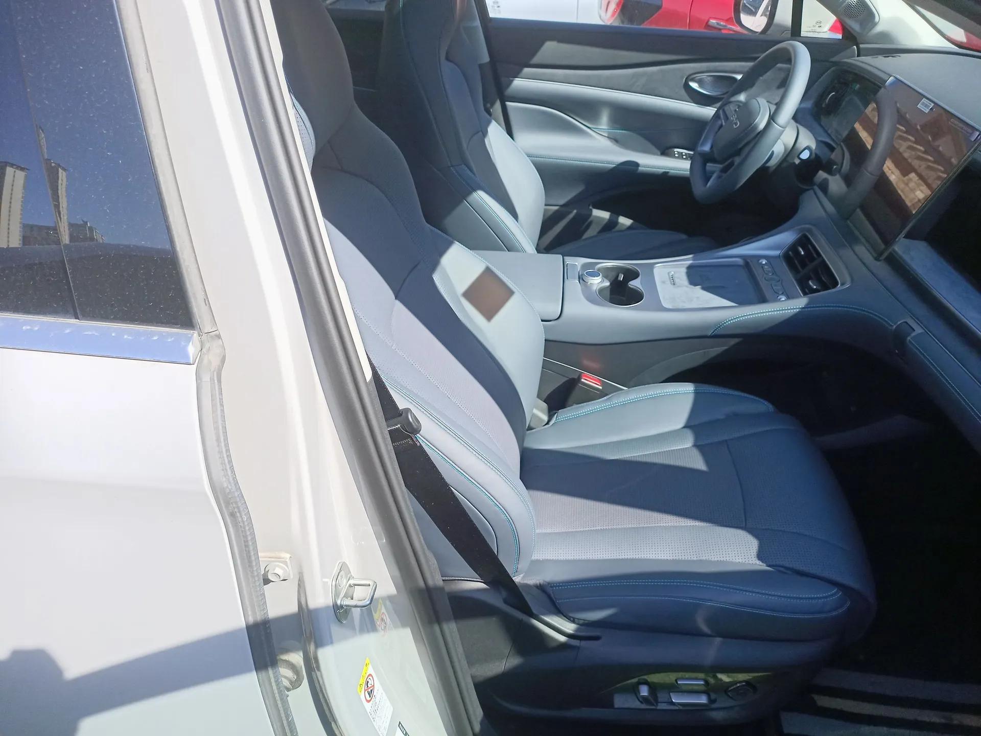 BYD Sealion 07 DM-i 2025 150 Flagship+ Edition — миниатюра 23