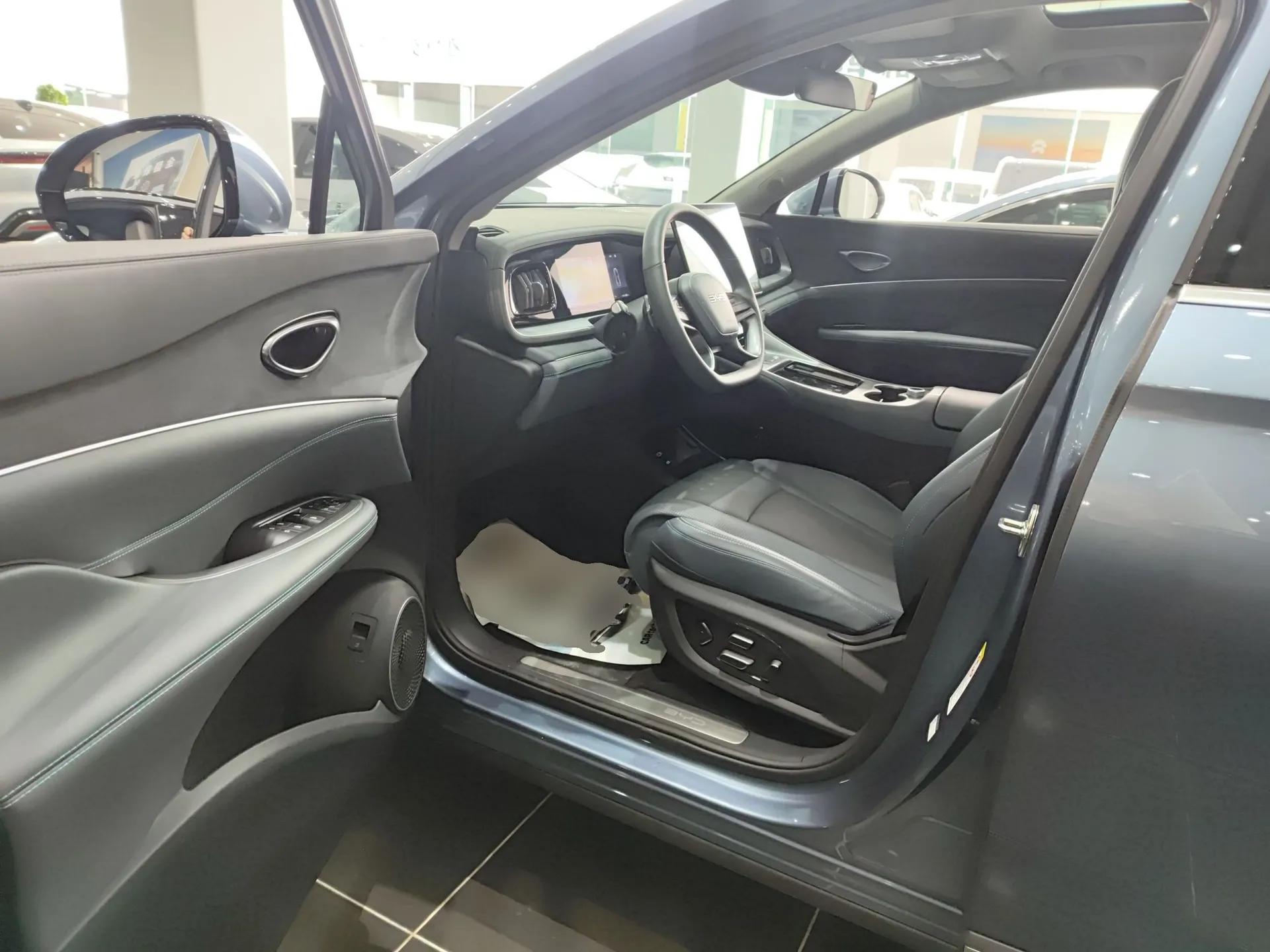 BYD Sealion 07 DM-i 2025 150 Flagship+ Edition — миниатюра 18
