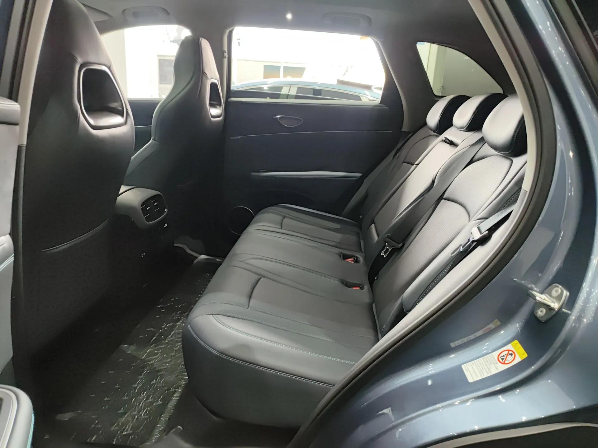 BYD Sealion 07 DM-i 2025 150 Flagship+ Edition — миниатюра 19