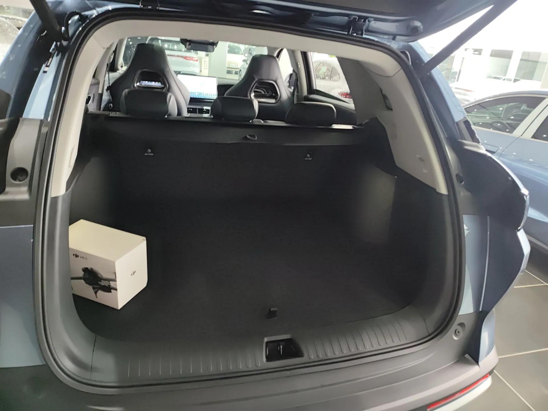 BYD Sealion 07 DM-i 2025 150 Flagship+ Edition — миниатюра 21