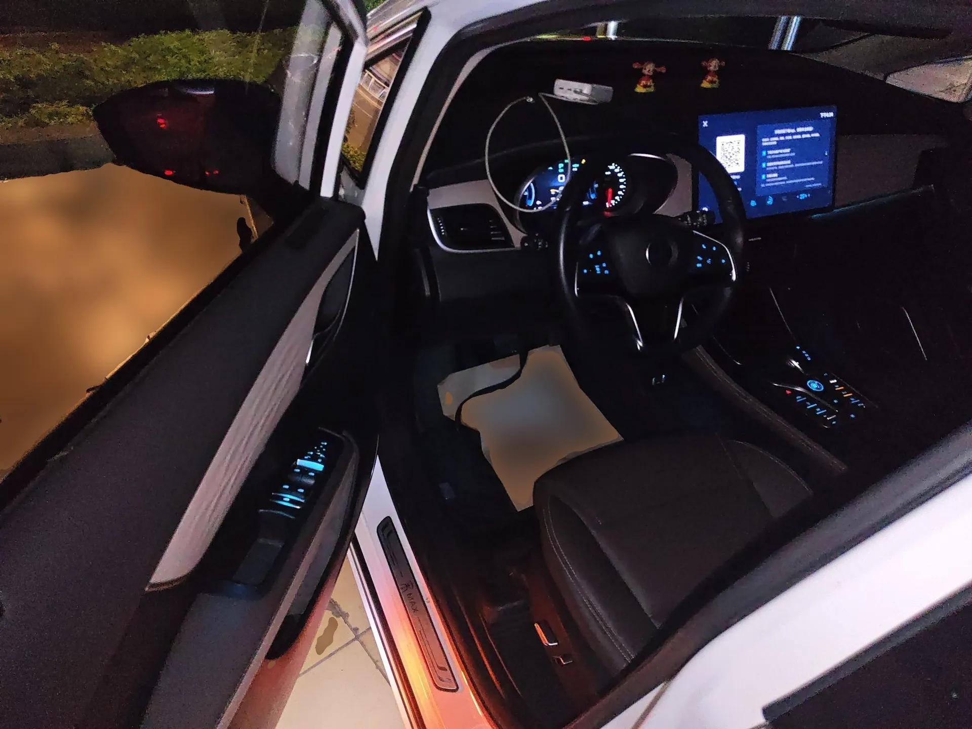 BYD Song MAX New Energy 2022 DM-i 105KM Executive Edition — миниатюра 18