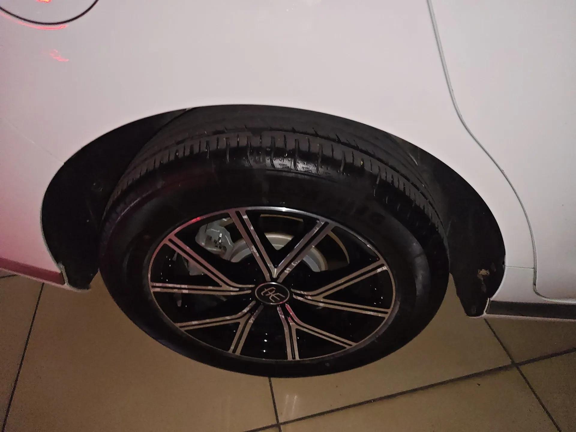 BYD Song MAX New Energy 2022 DM-i 105KM Executive Edition — миниатюра 10
