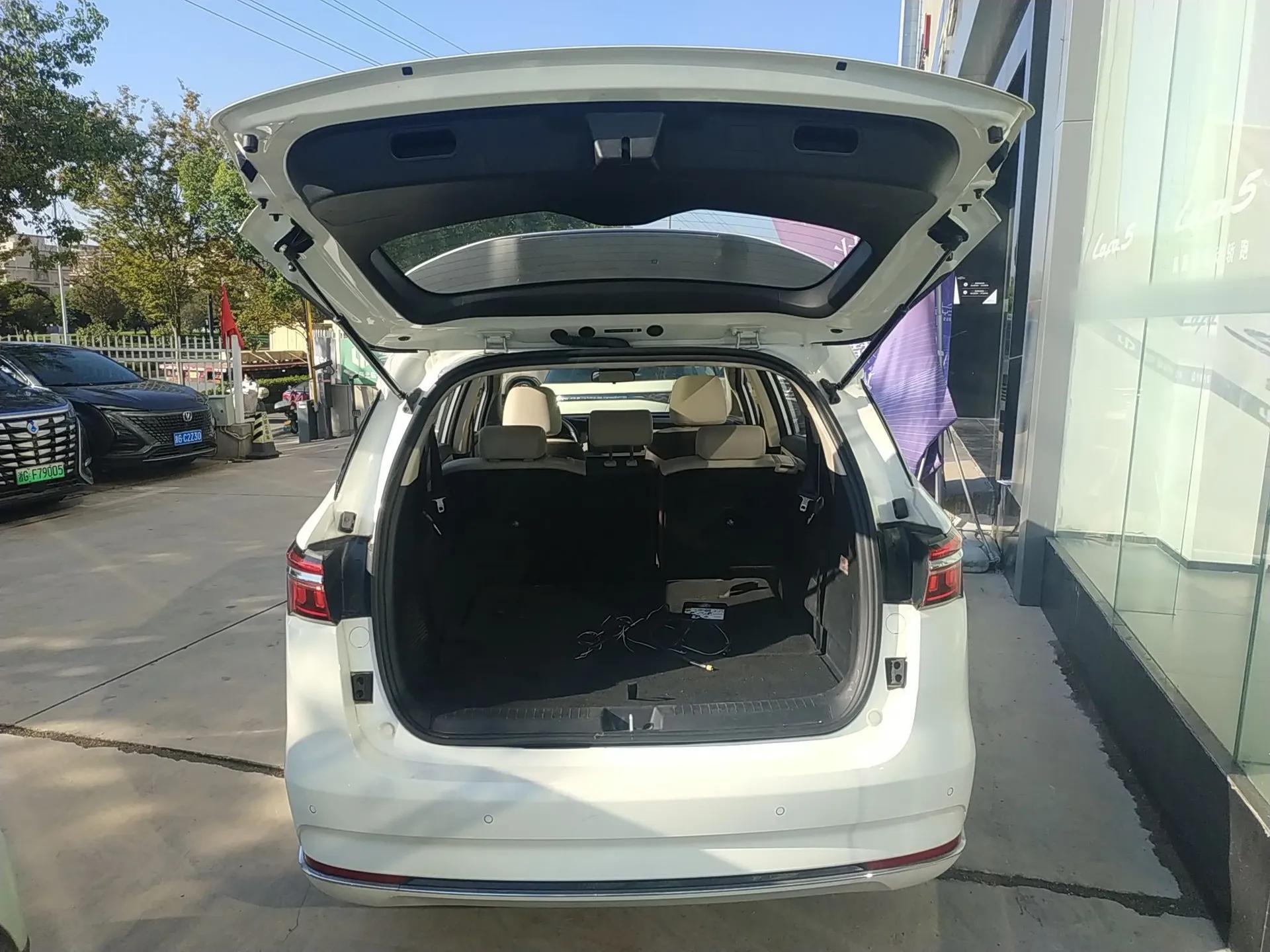 BYD Song MAX New Energy 2022 DM-i 105KM Flagship Model — миниатюра 18