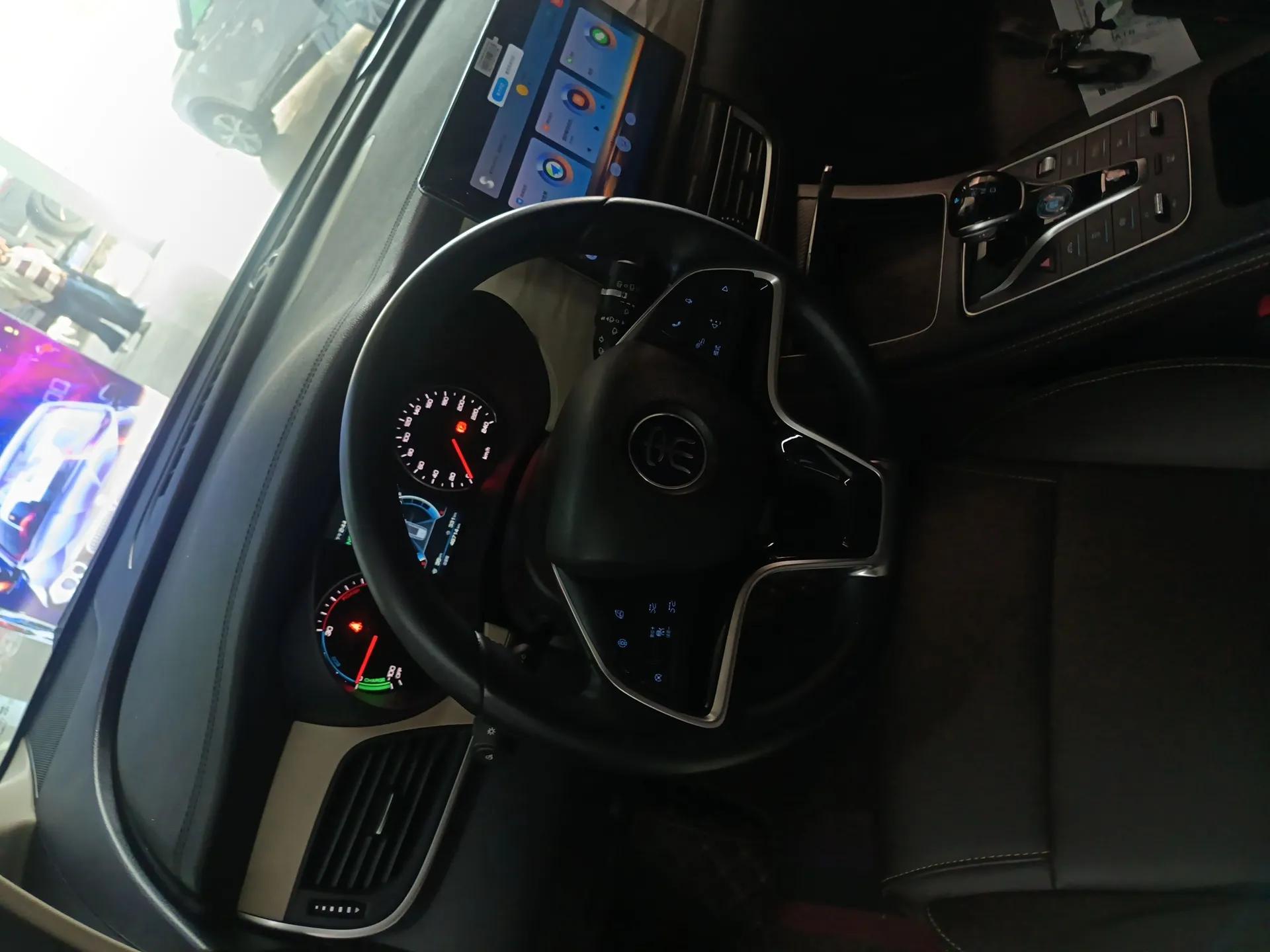 BYD Song MAX New Energy 2022 DM-i 105KM Prestige Model — миниатюра 14